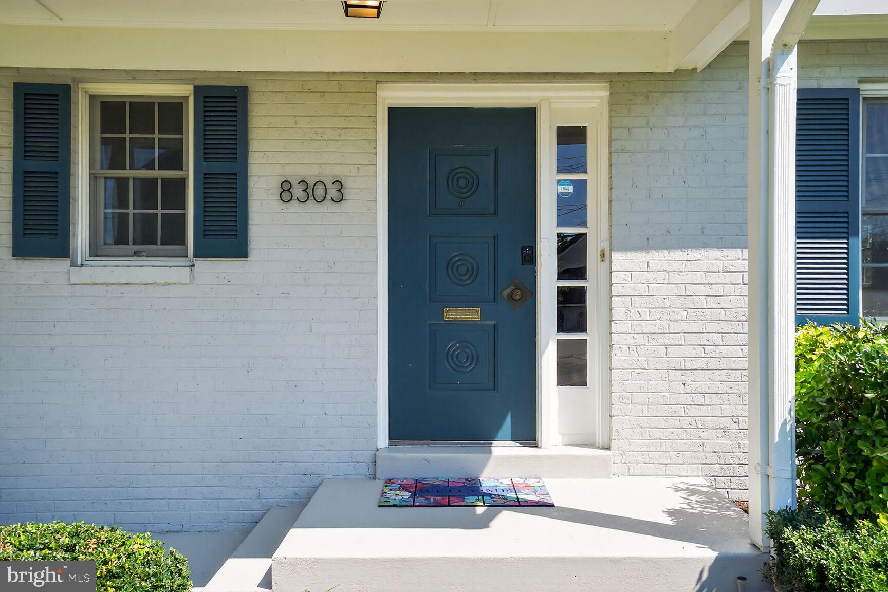 8303 FORT HUNT ROAD