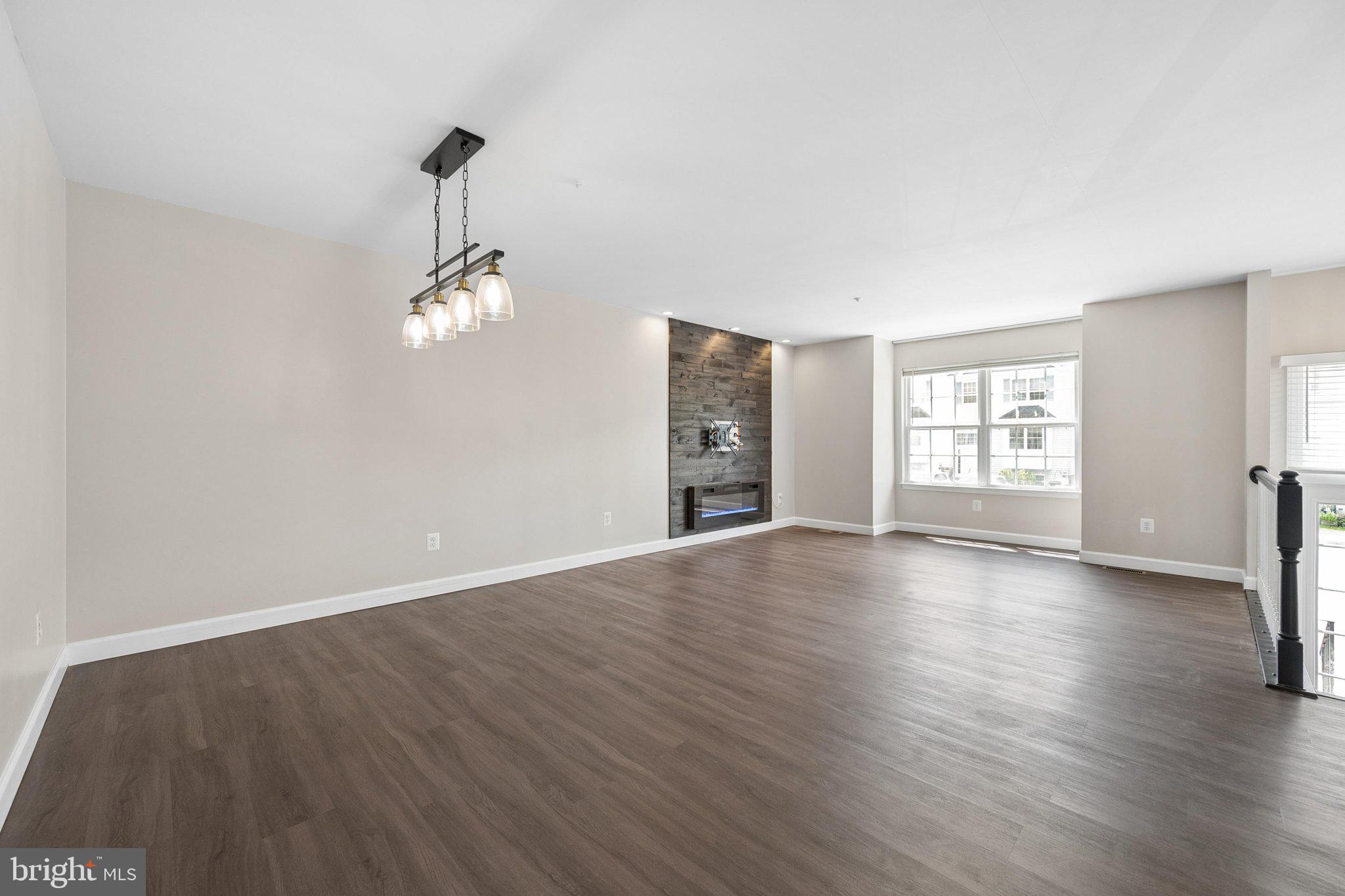 6208 CLIFFSIDE TERRACE