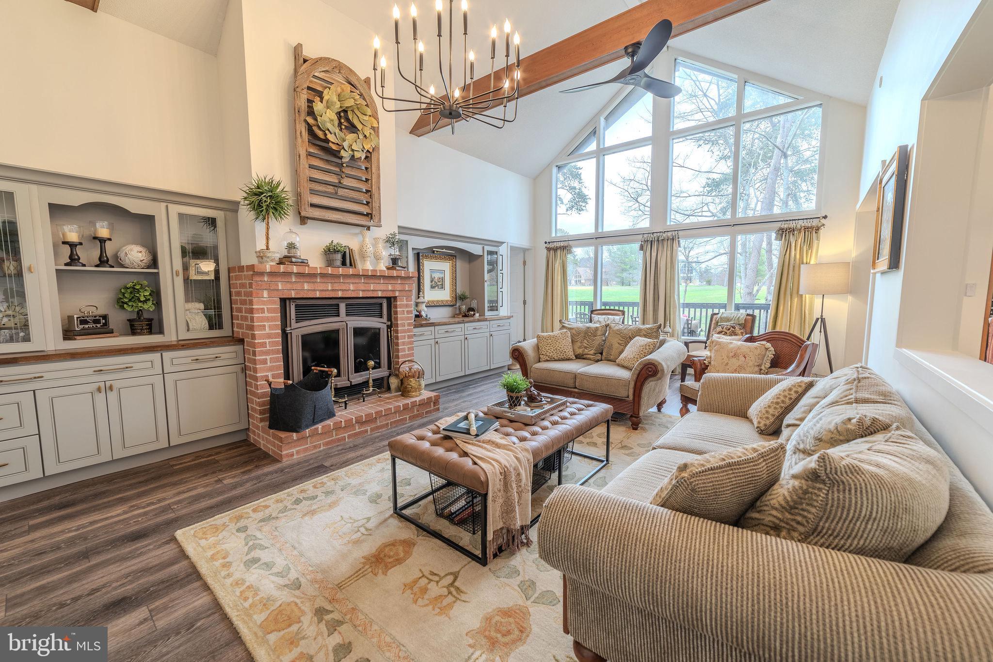 THE WOODS - Residential