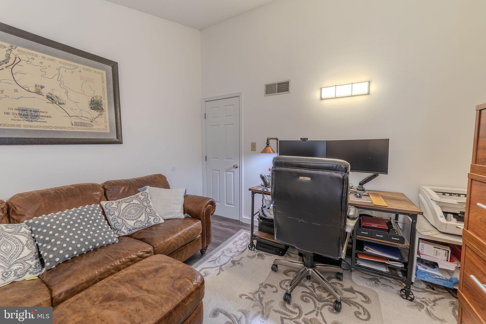 THE WOODS - Residential