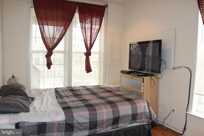 BROADLANDS SOUTH - Residential