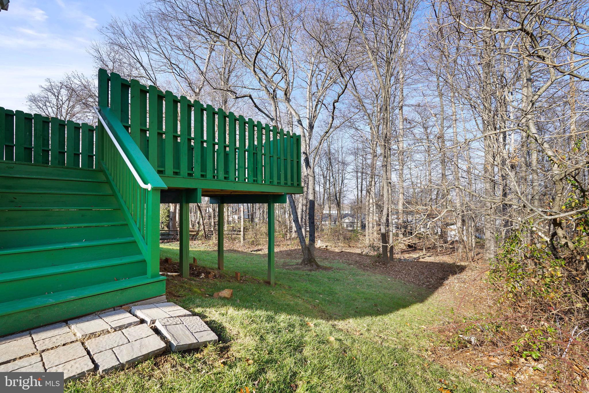 WASHINGTON WOODS - Residential