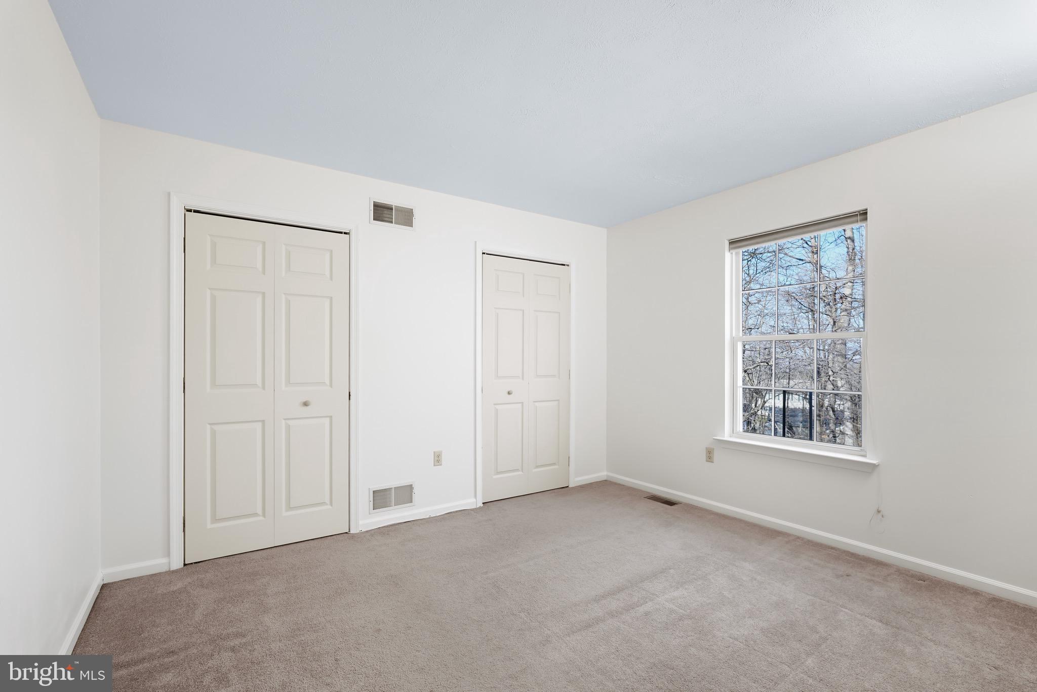 WASHINGTON WOODS - Residential