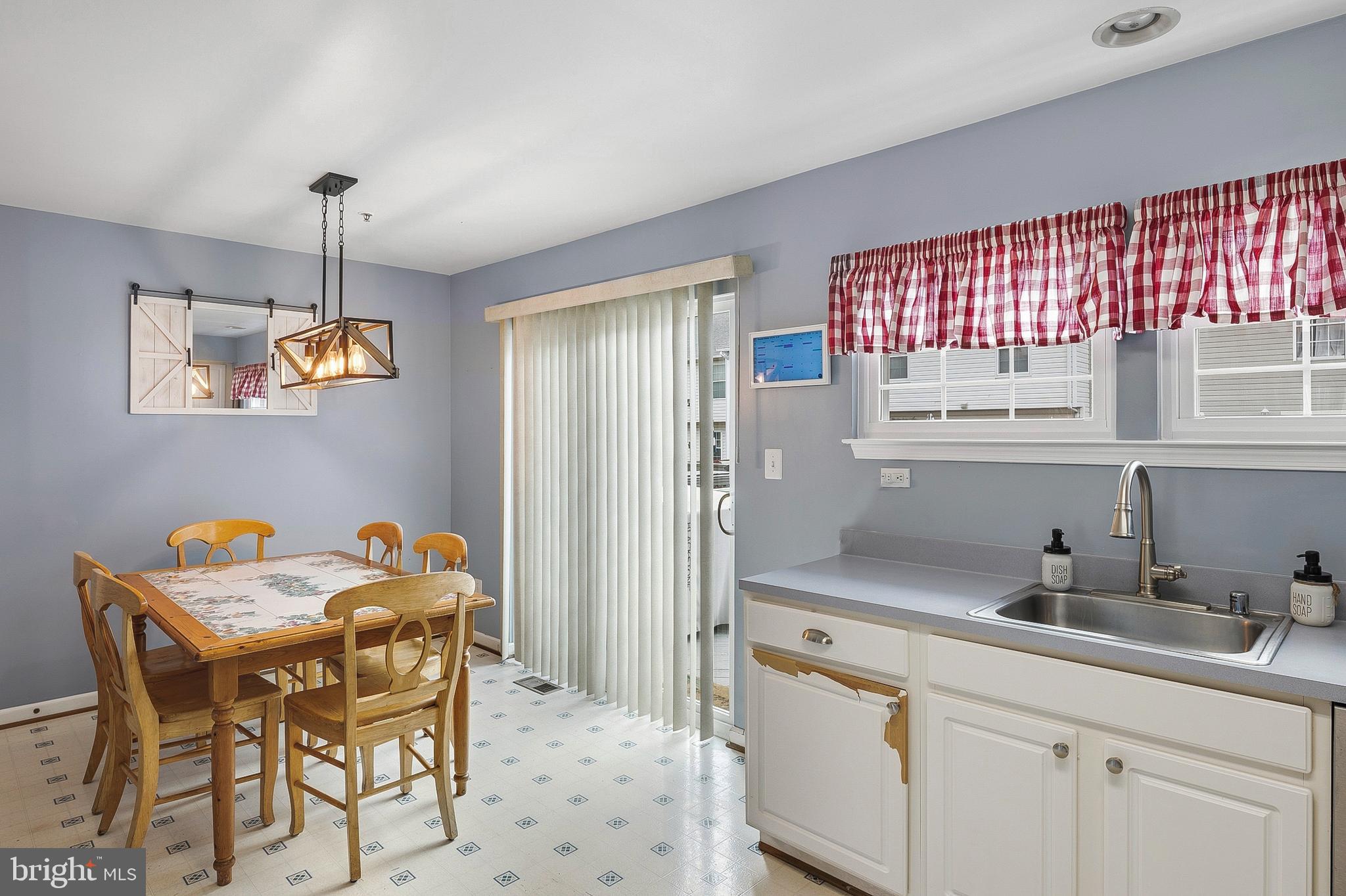 STONEY BEACH - Residential
