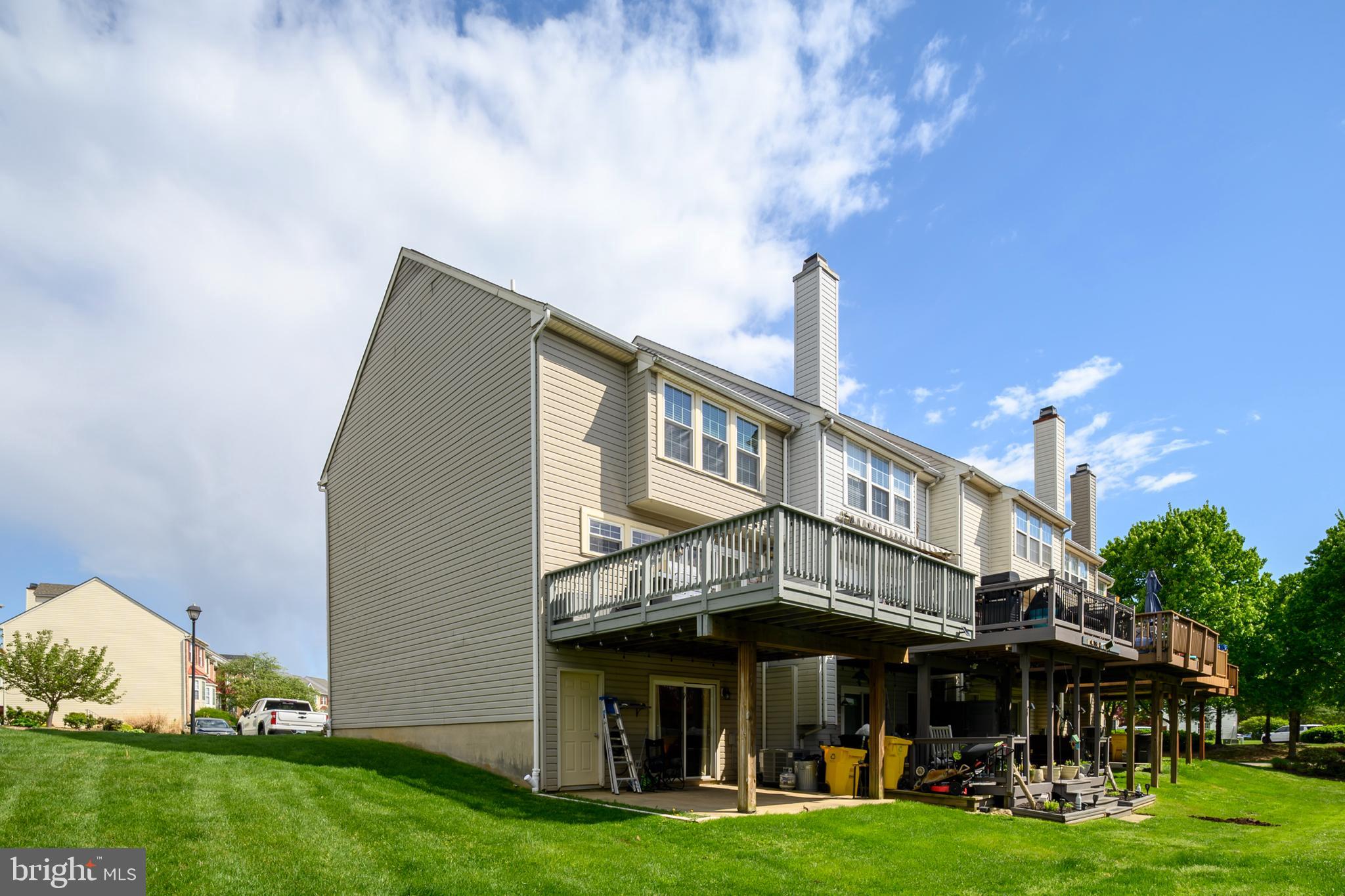 STONEY BEACH - Residential