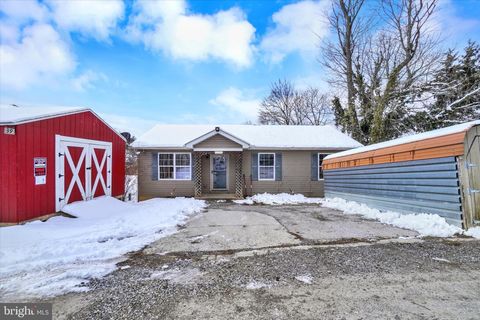 39 W GEORGE STREET YOE PA 17313