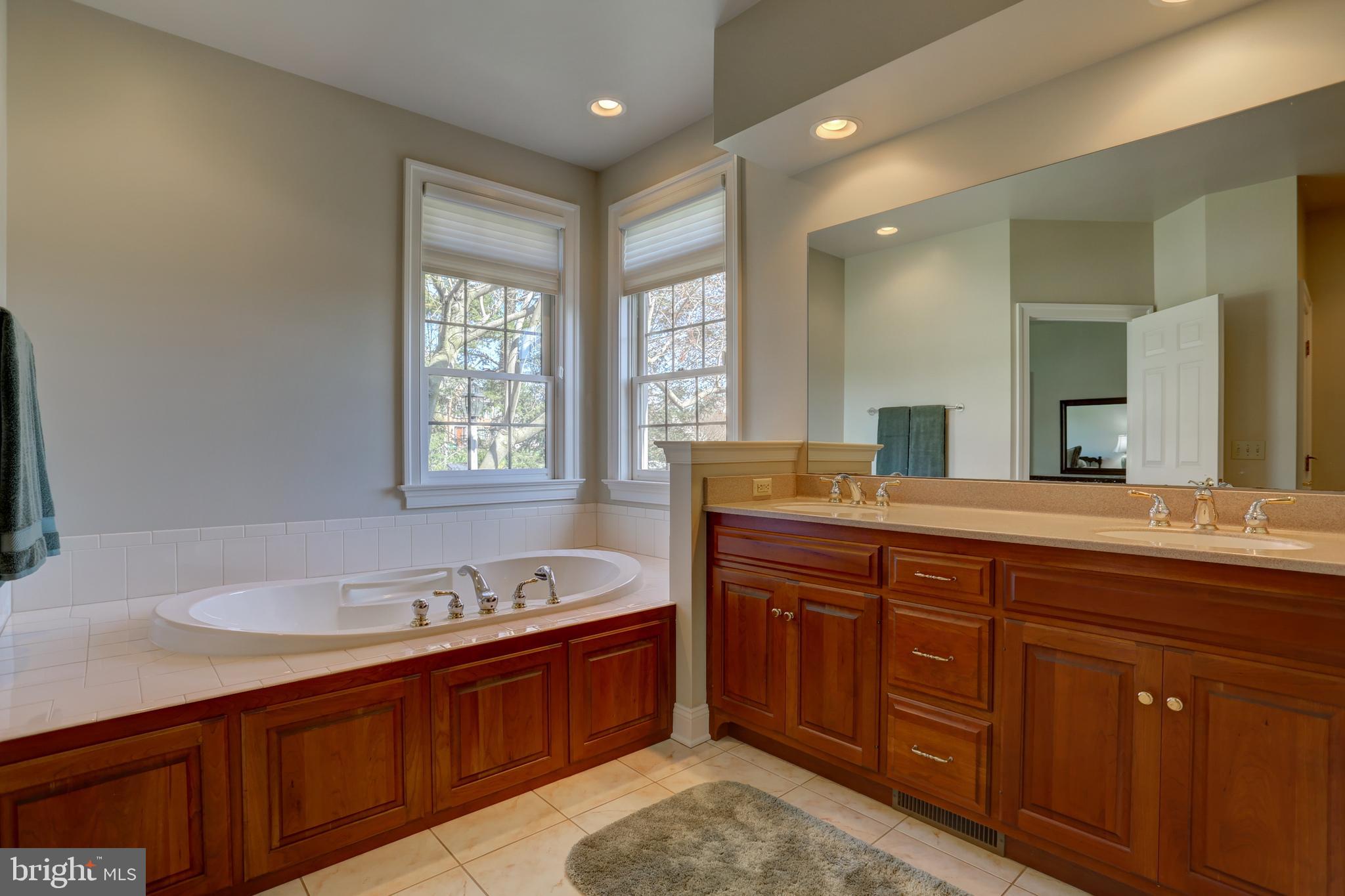 OLDE FIELD - Residential