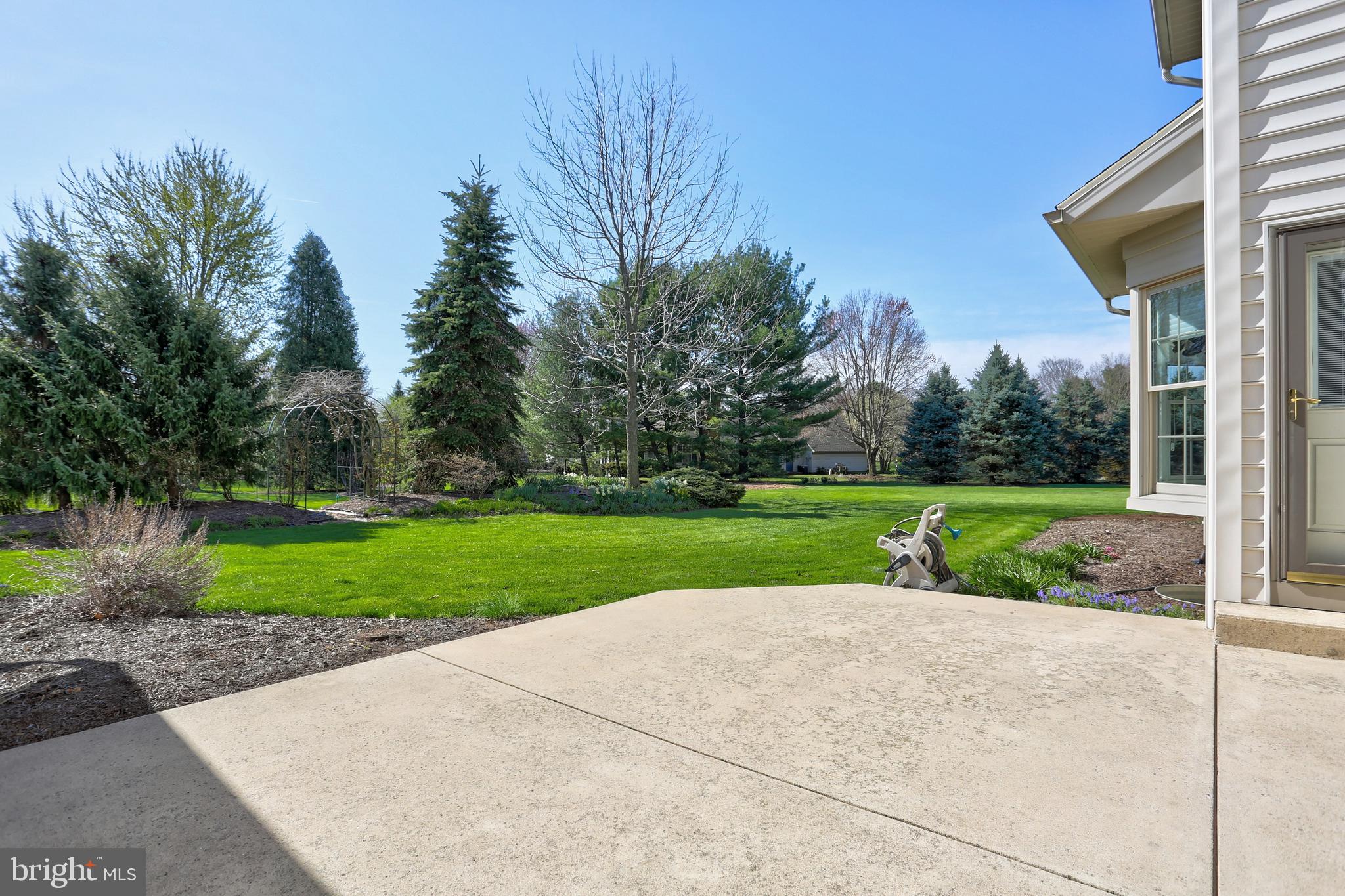 OLDE FIELD - Residential