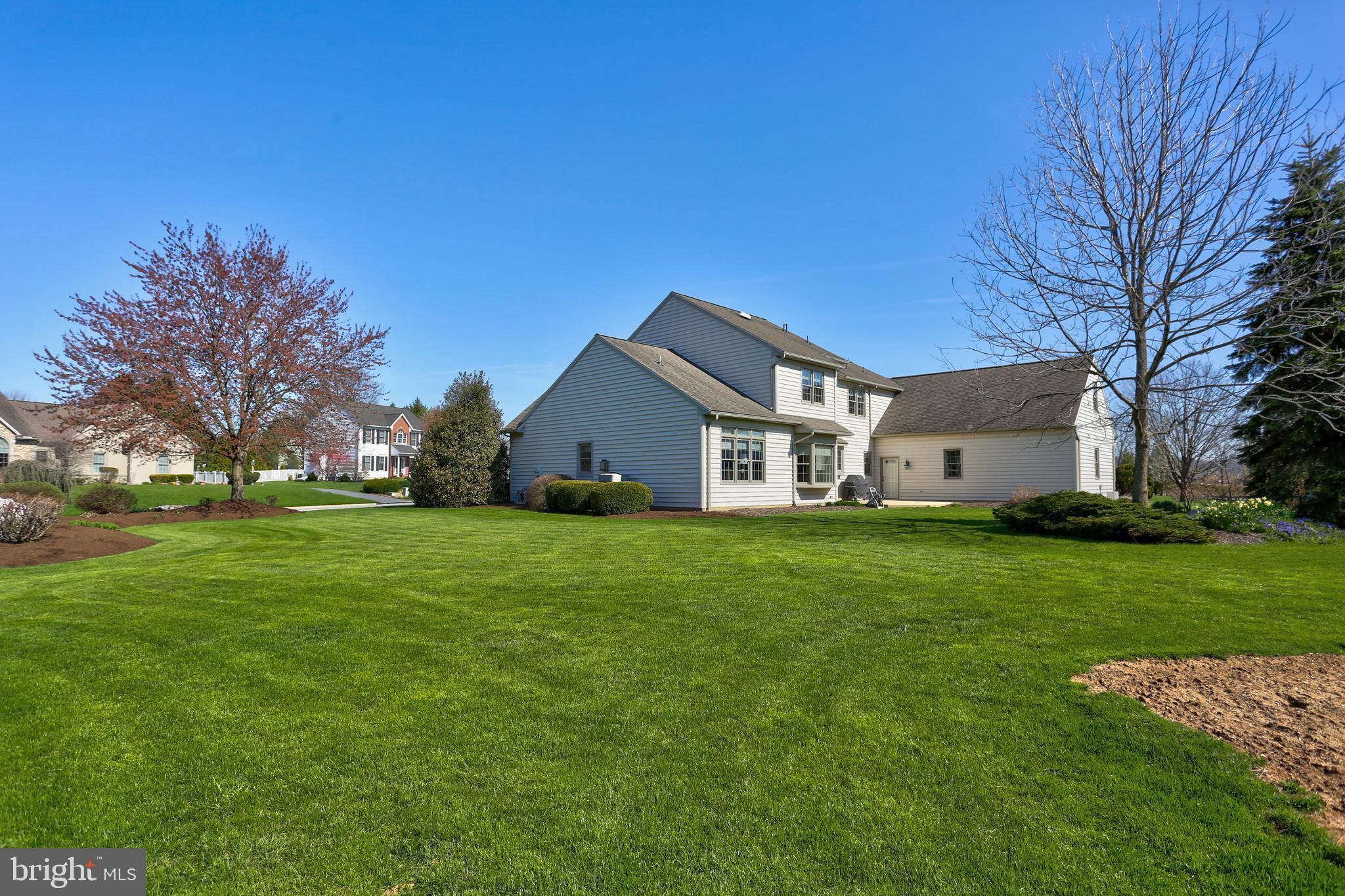 OLDE FIELD - Residential