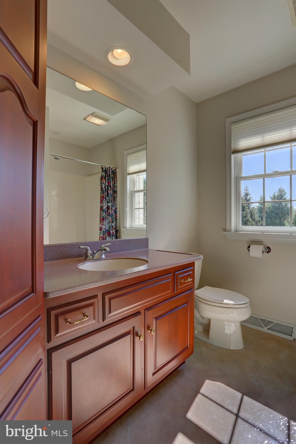 OLDE FIELD - Residential
