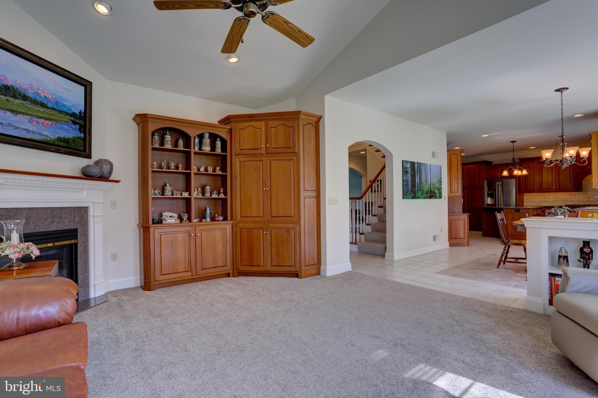 OLDE FIELD - Residential