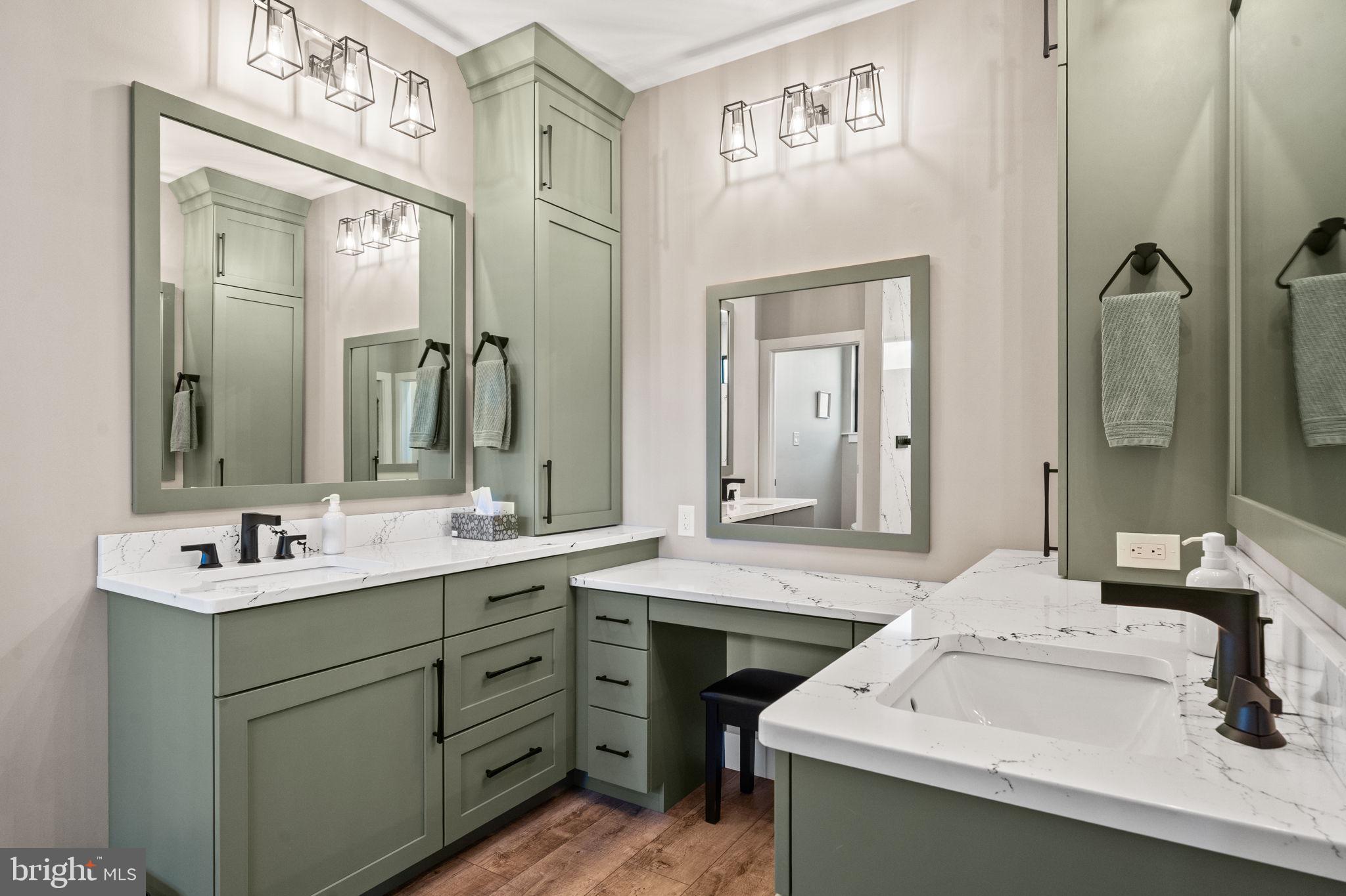 OAK HILL - Residential