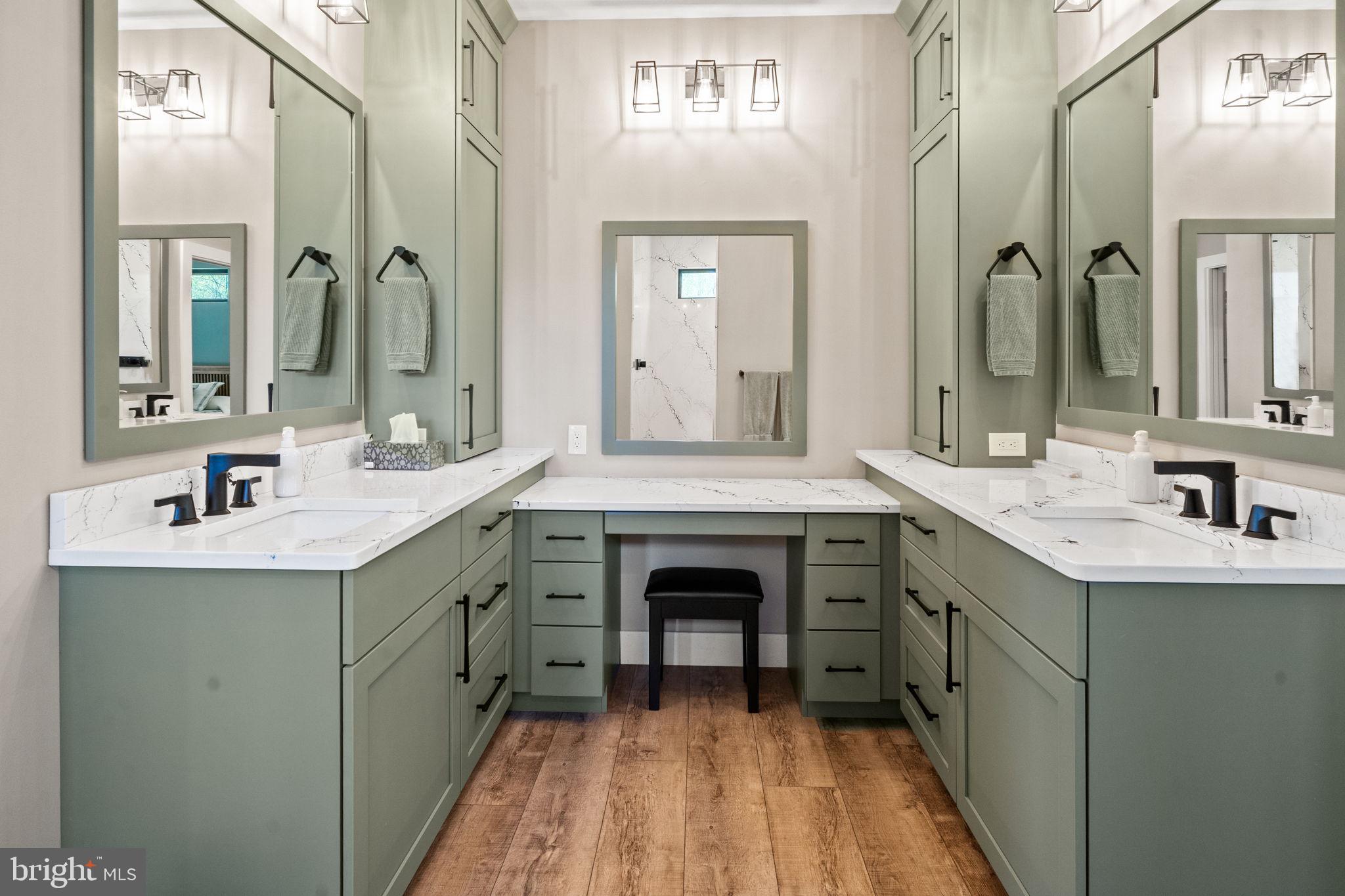 OAK HILL - Residential