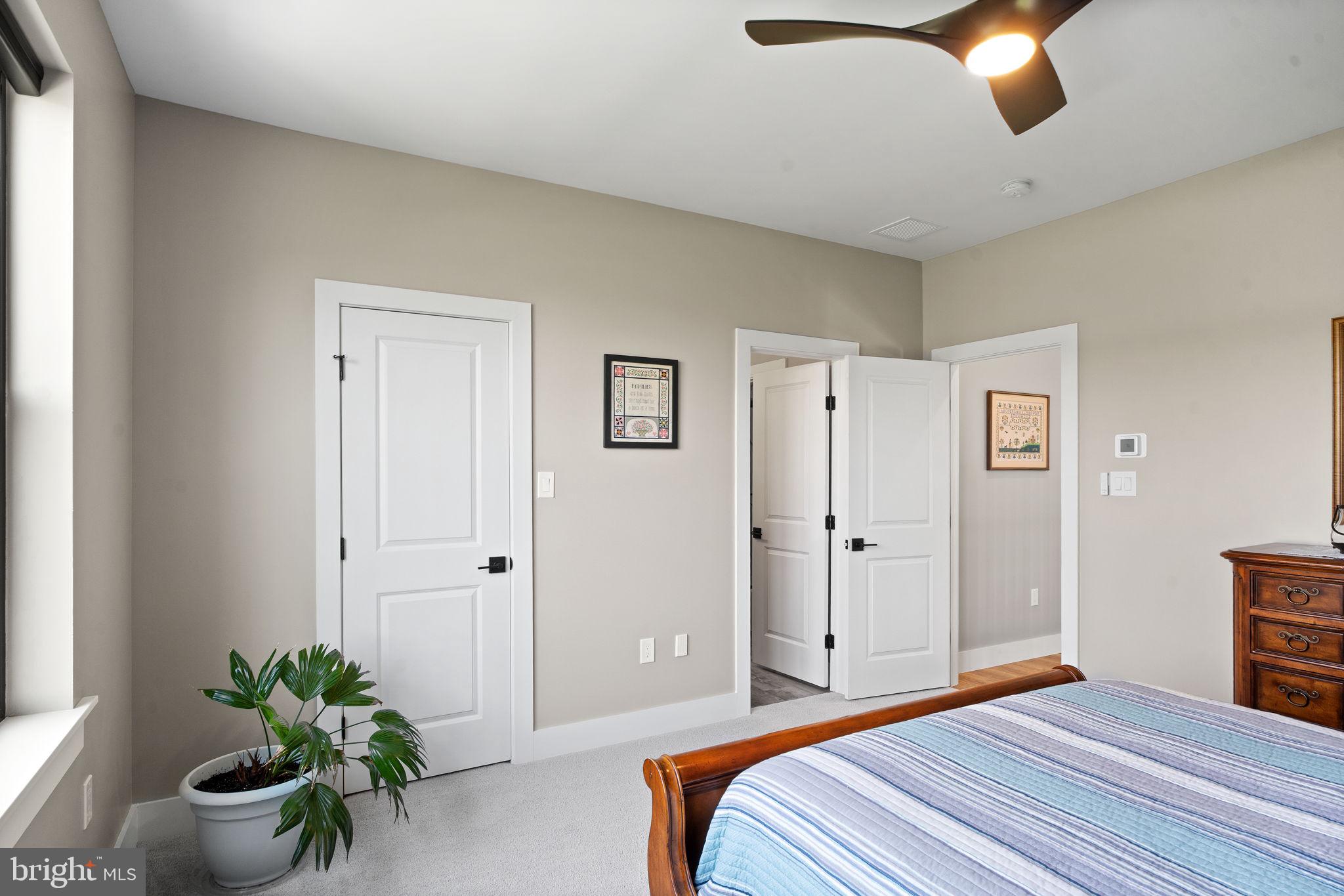 OAK HILL - Residential