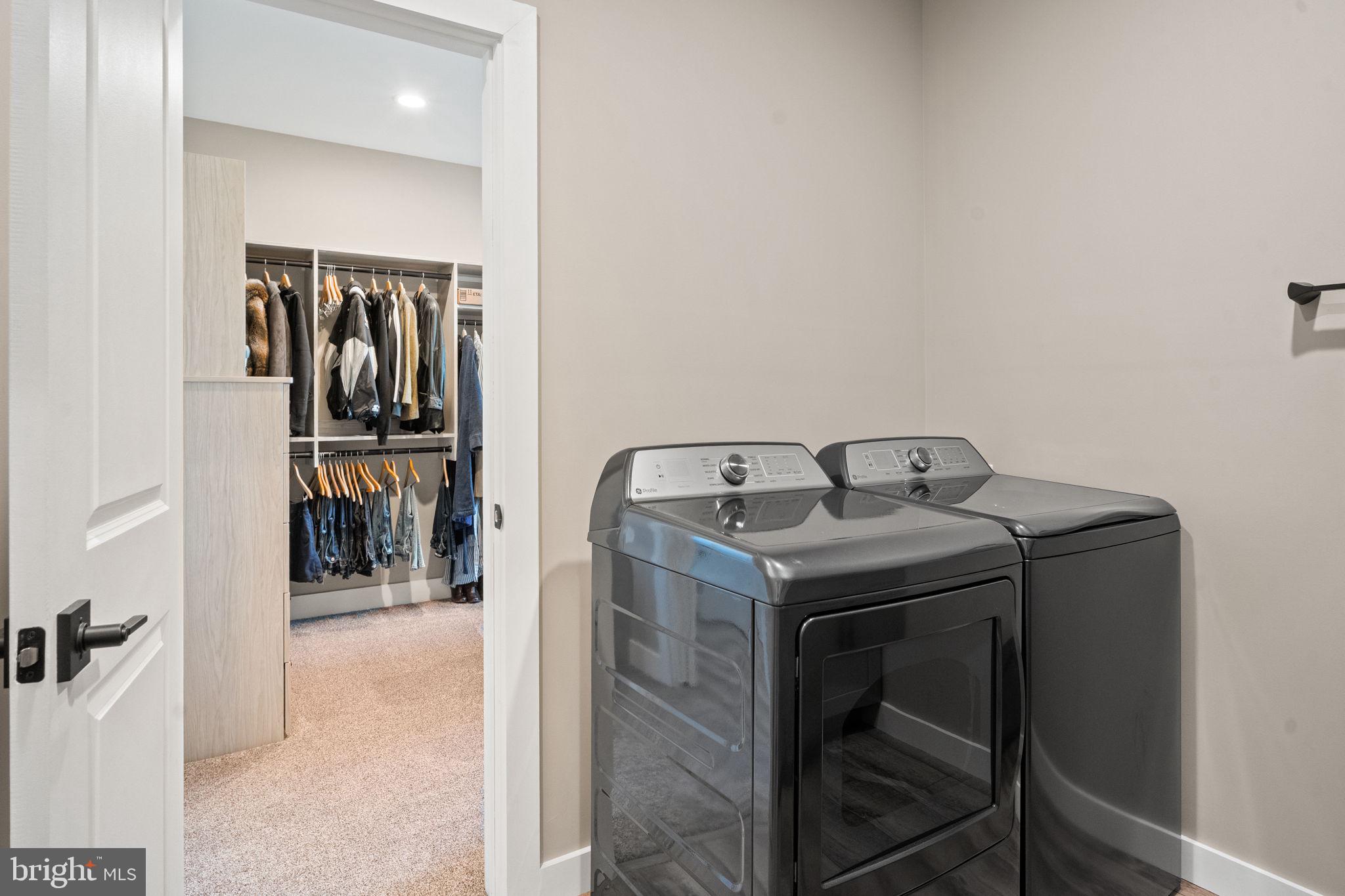 OAK HILL - Residential