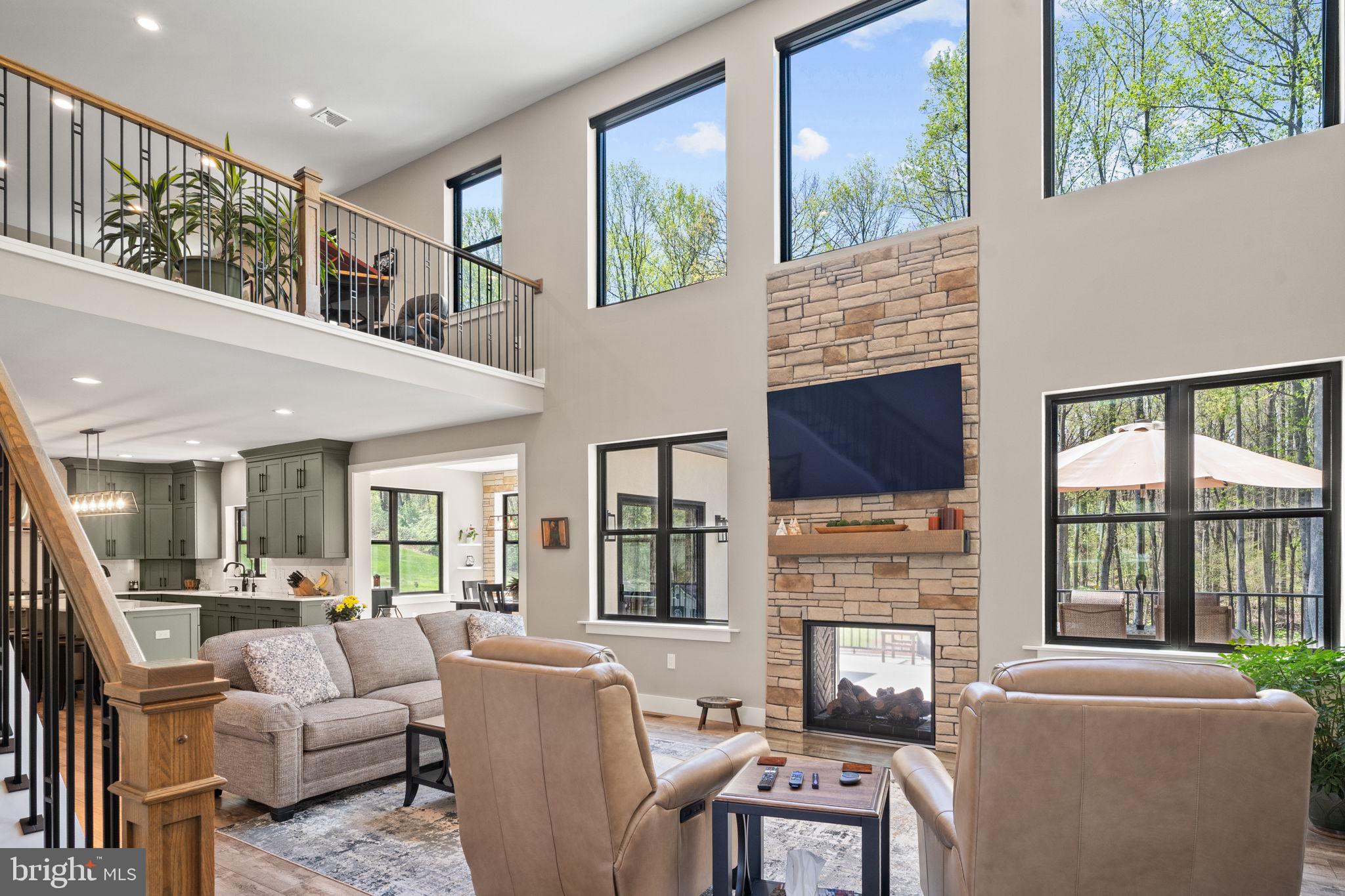 OAK HILL - Residential