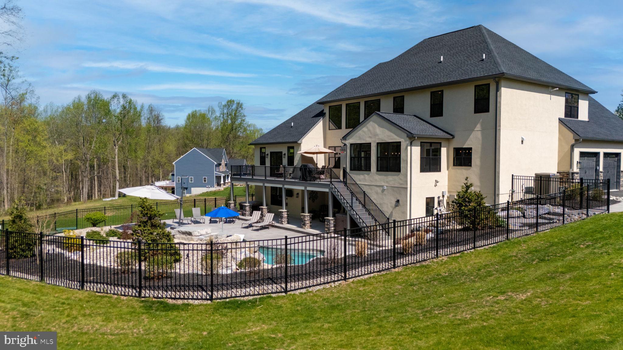 OAK HILL - Residential