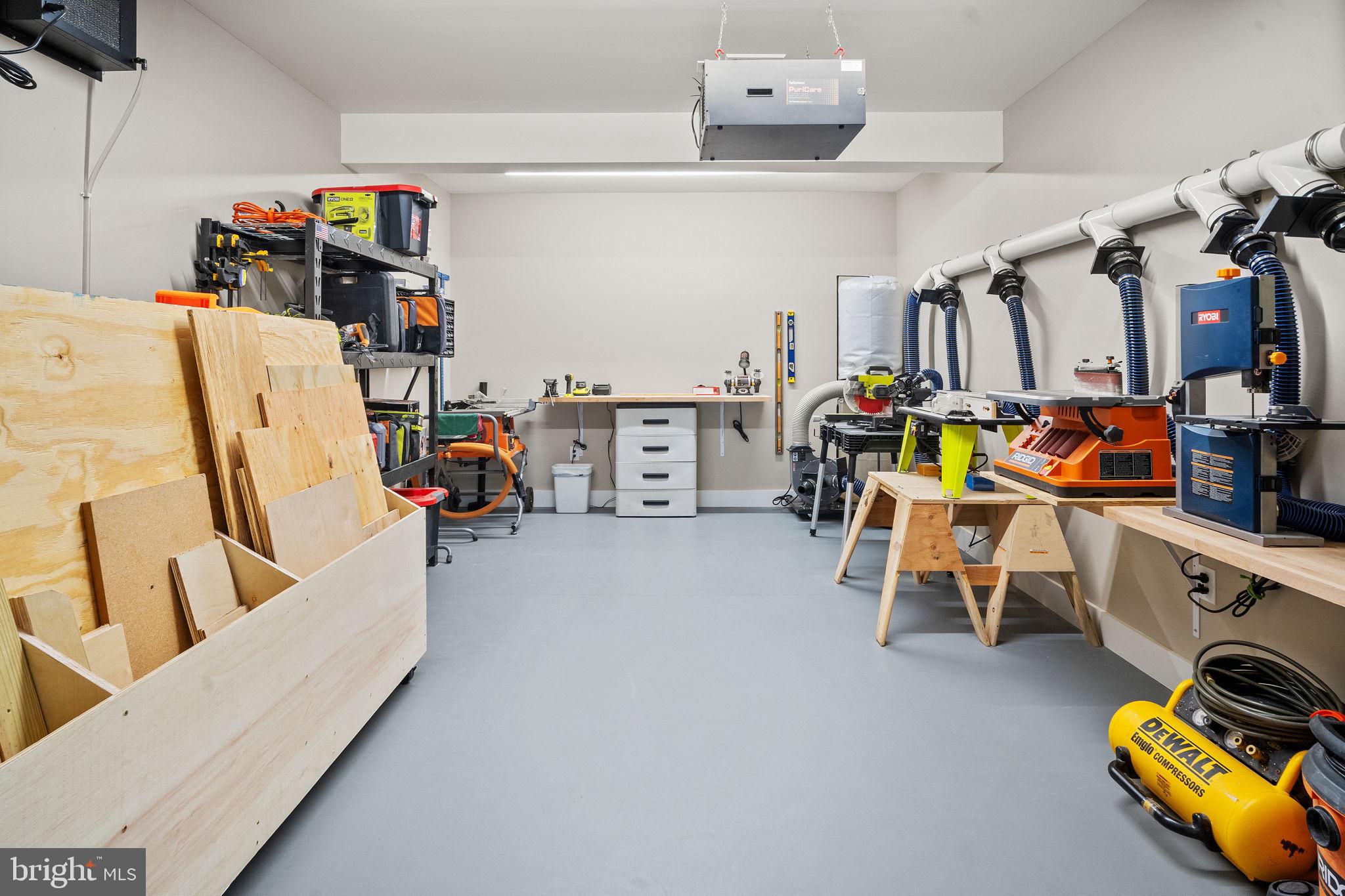 OAK HILL - Residential