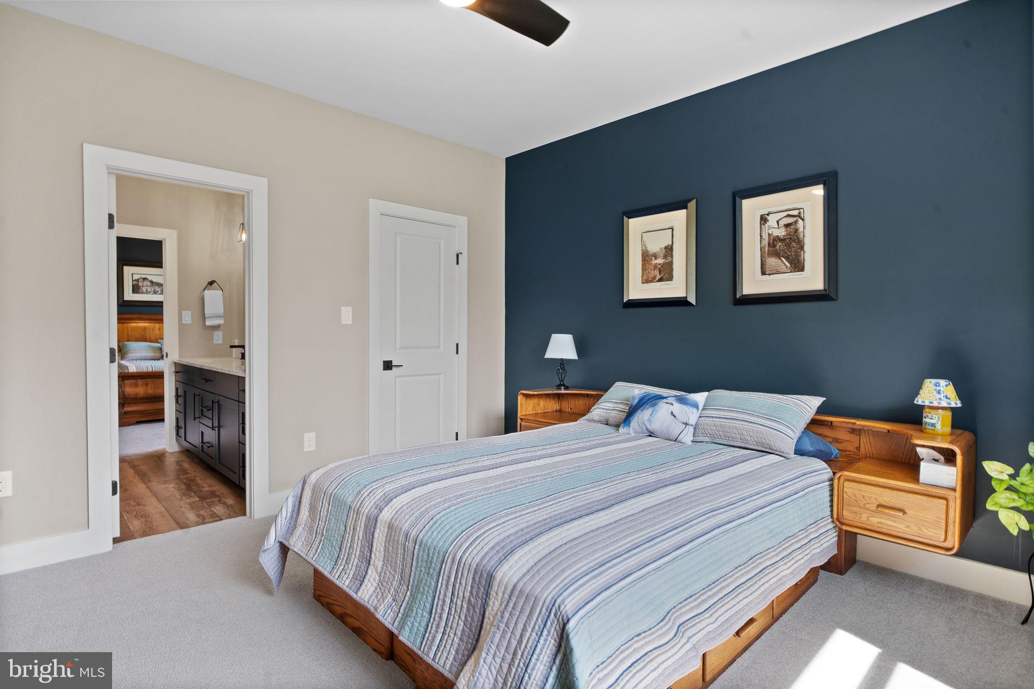 OAK HILL - Residential