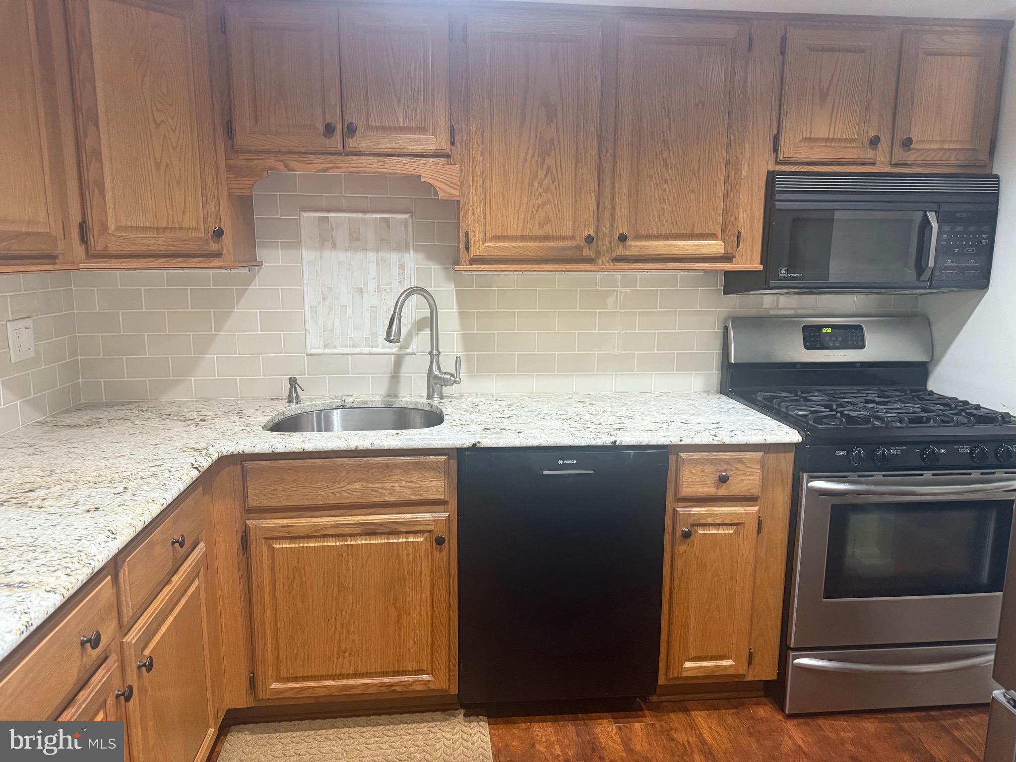 OLD FORGE CROSSING - Residential Lease