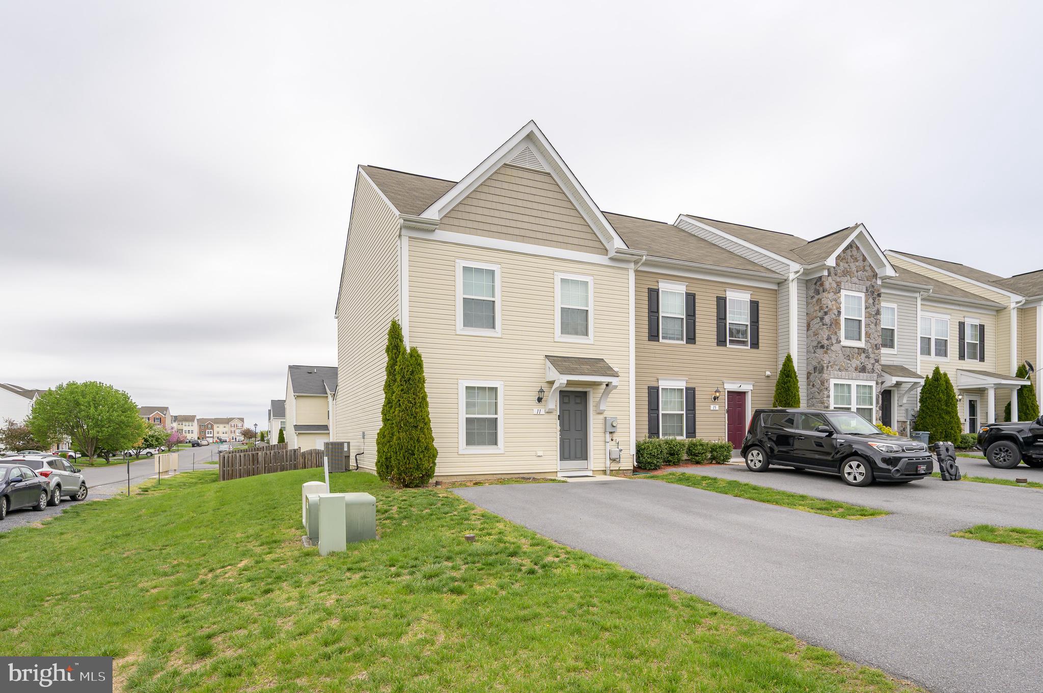 MANOR PARK - Residential