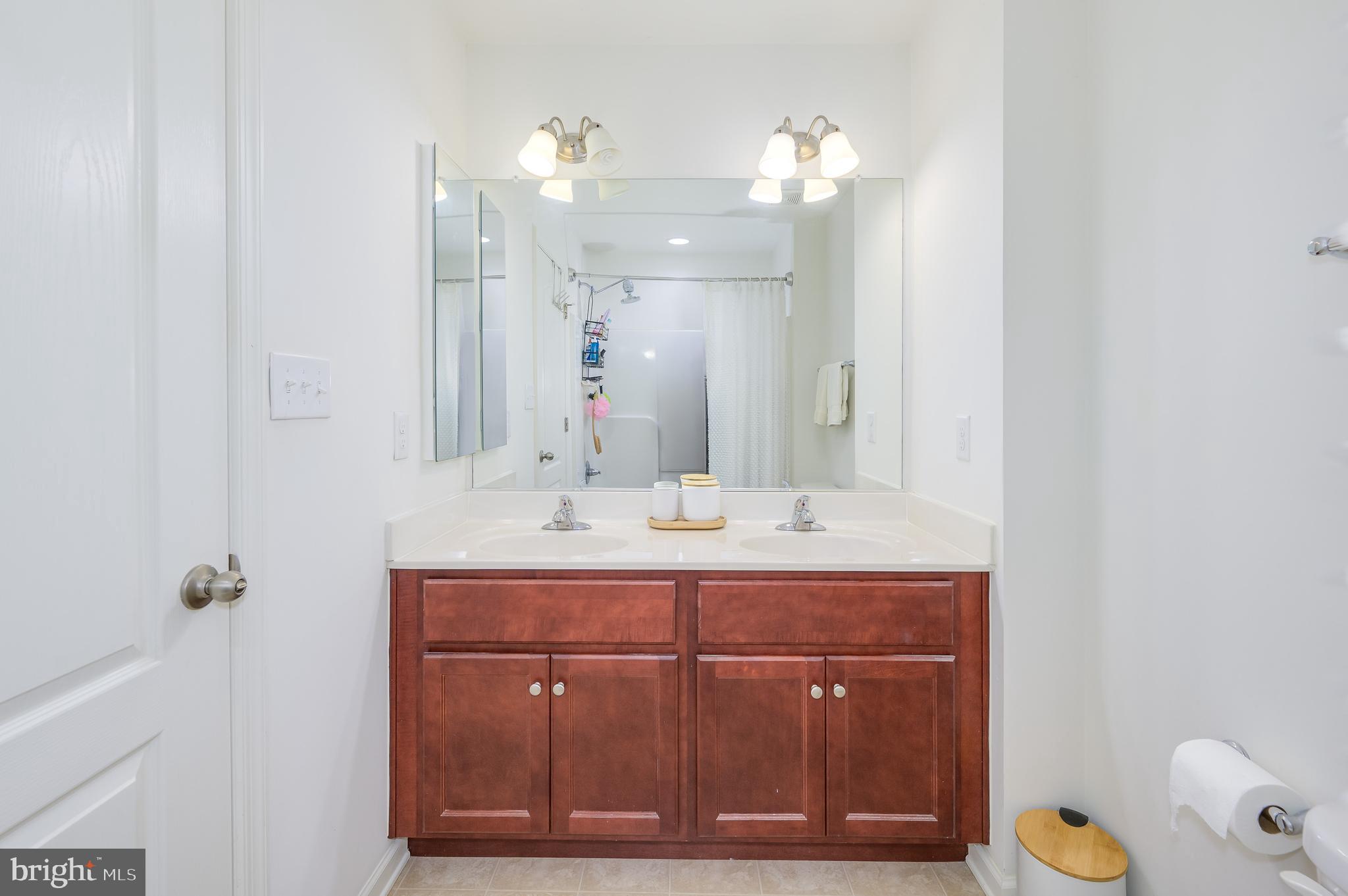 MANOR PARK - Residential