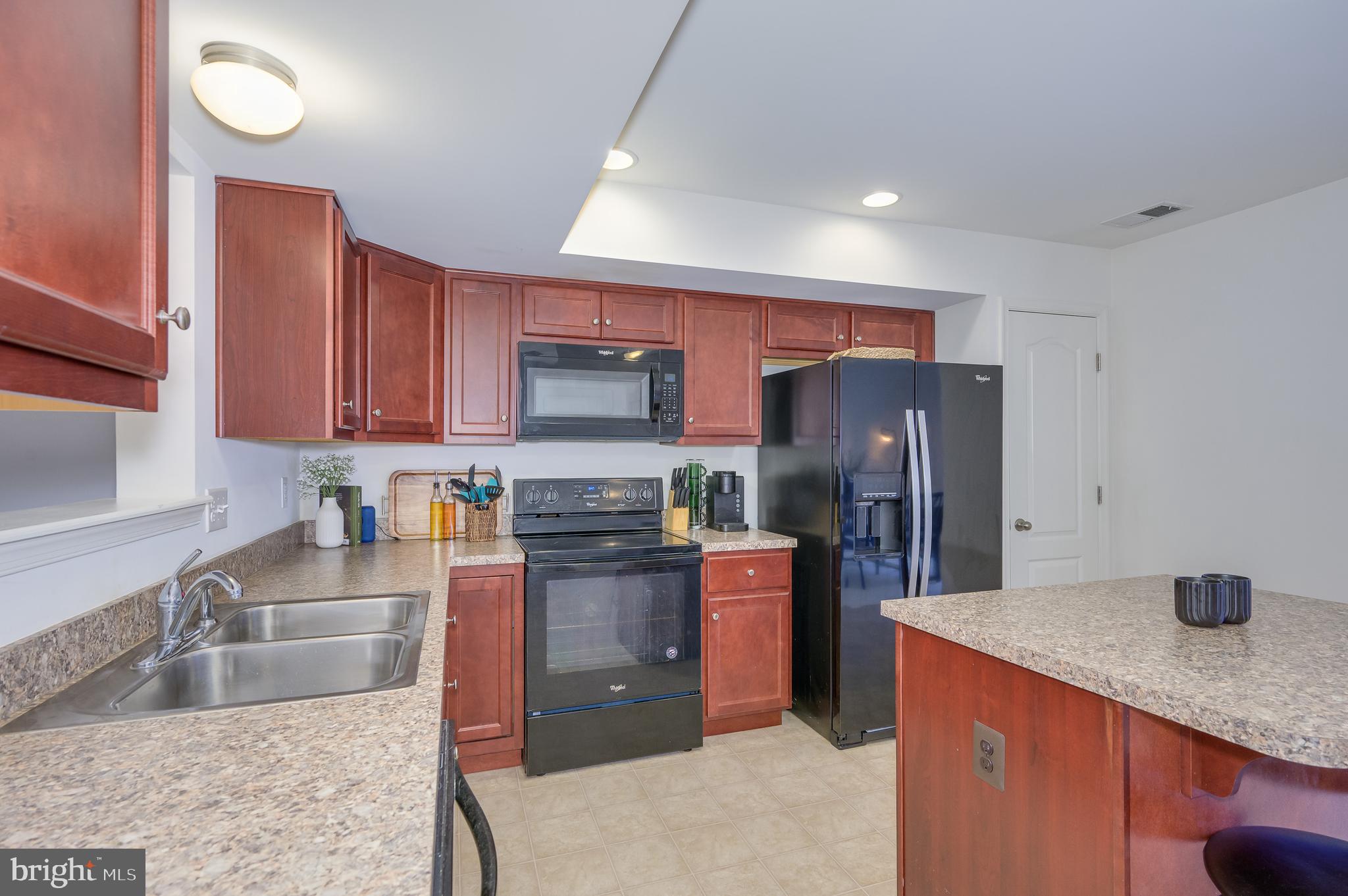 MANOR PARK - Residential