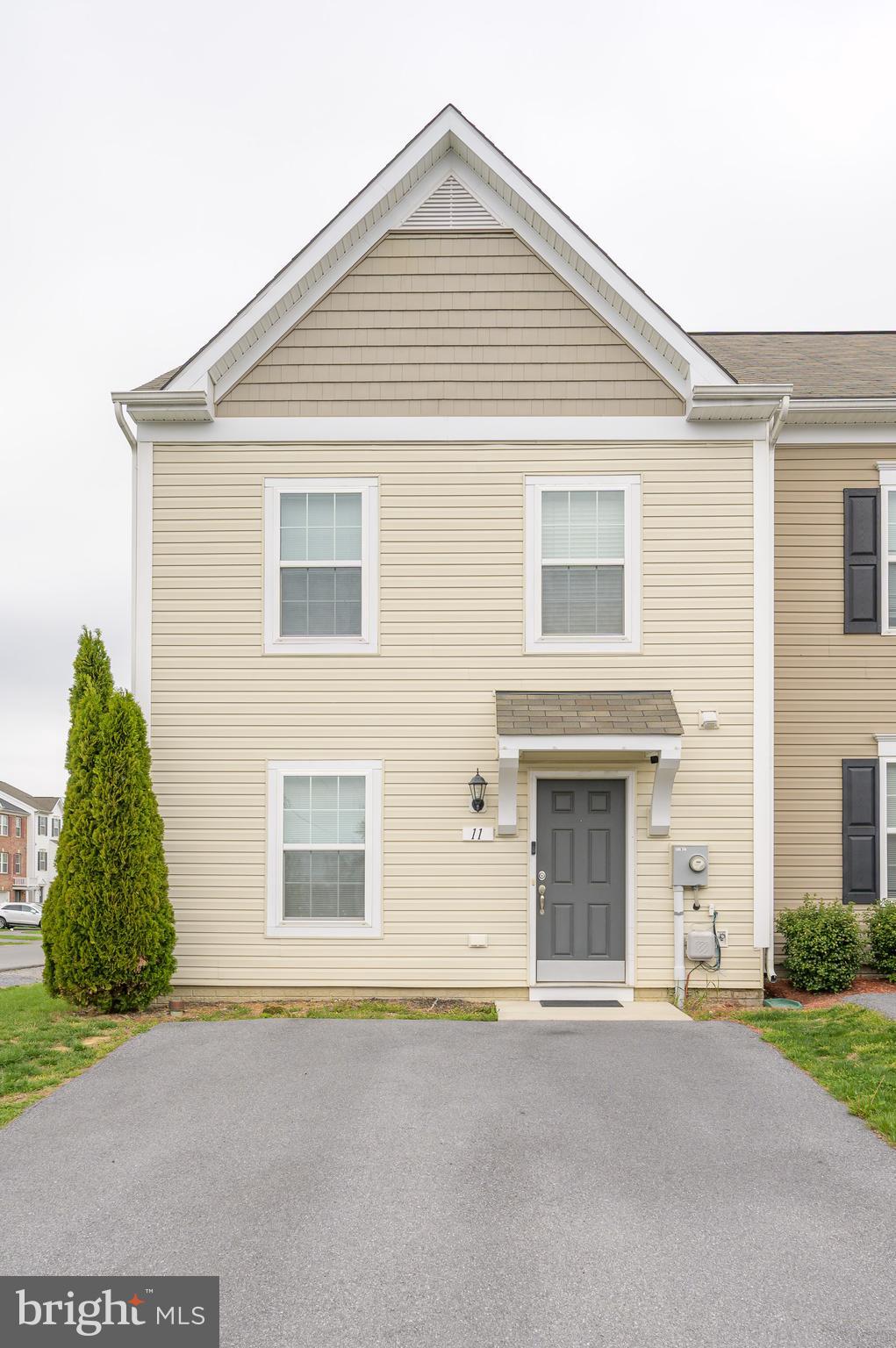 MANOR PARK - Residential