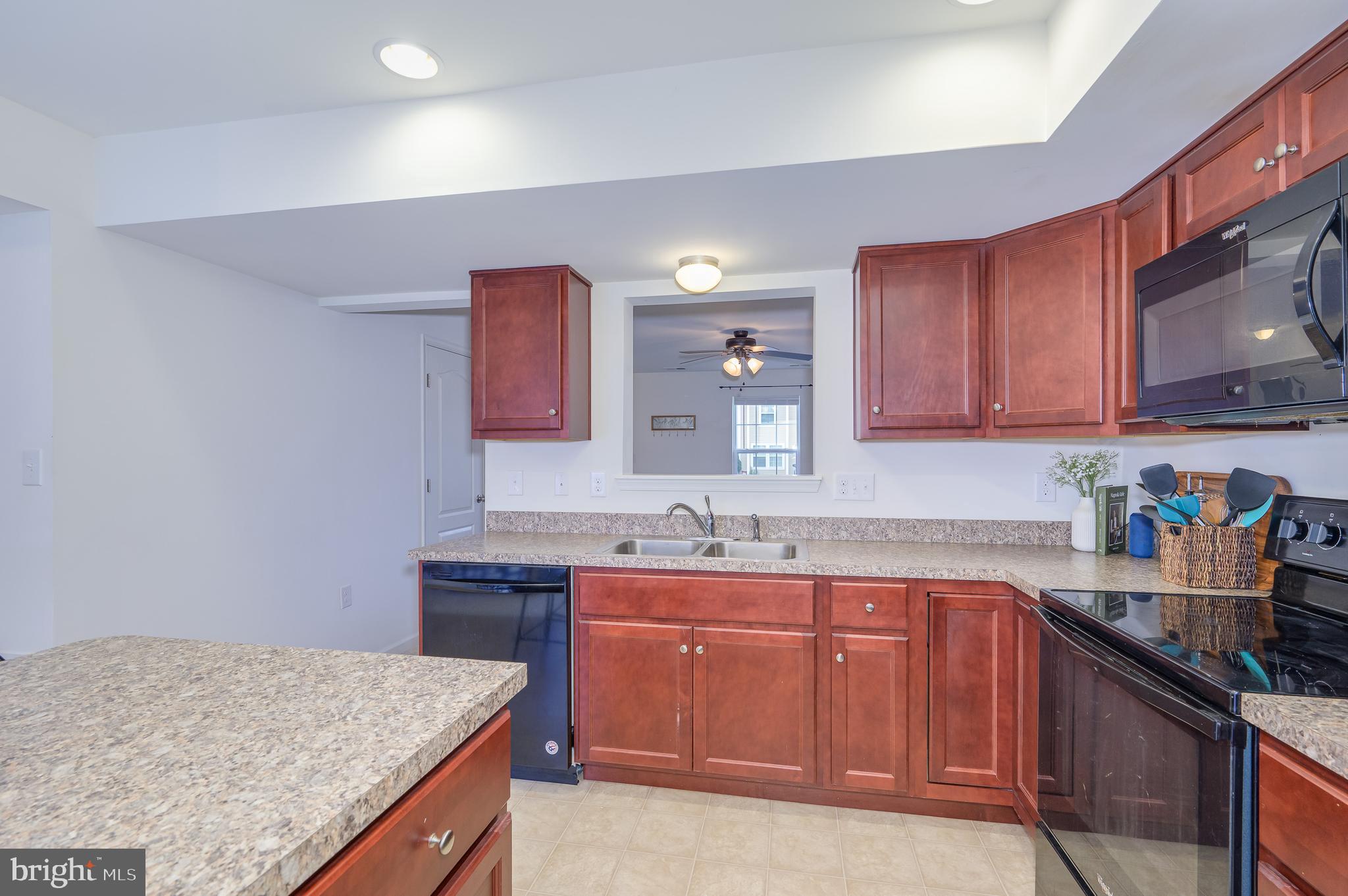 MANOR PARK - Residential