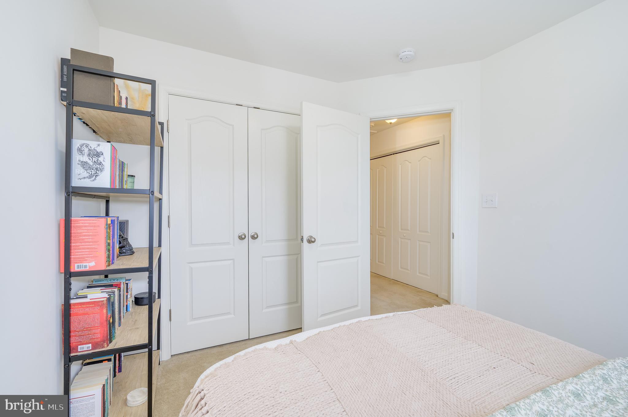 MANOR PARK - Residential