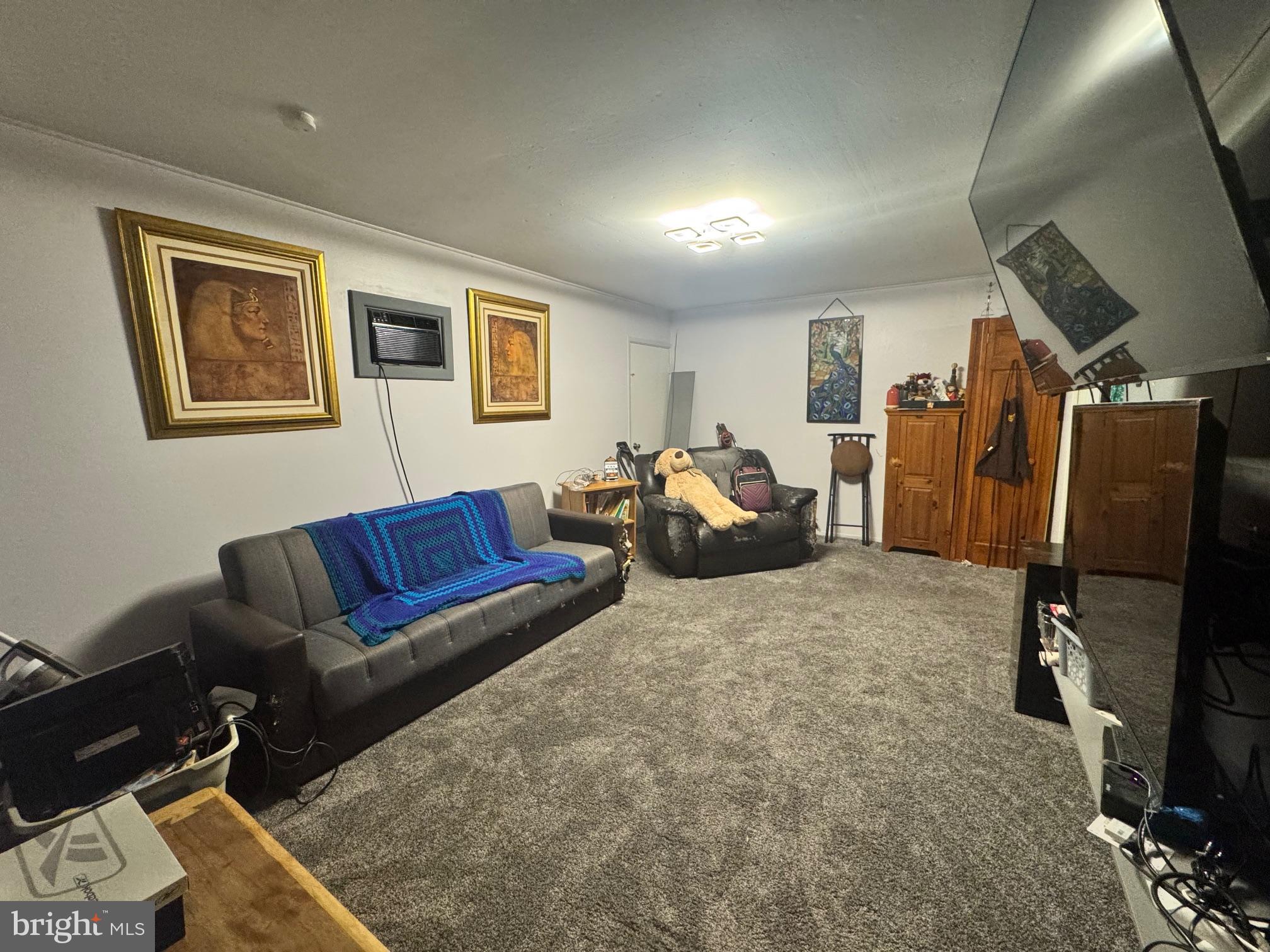 INDIAN CREEK - Residential