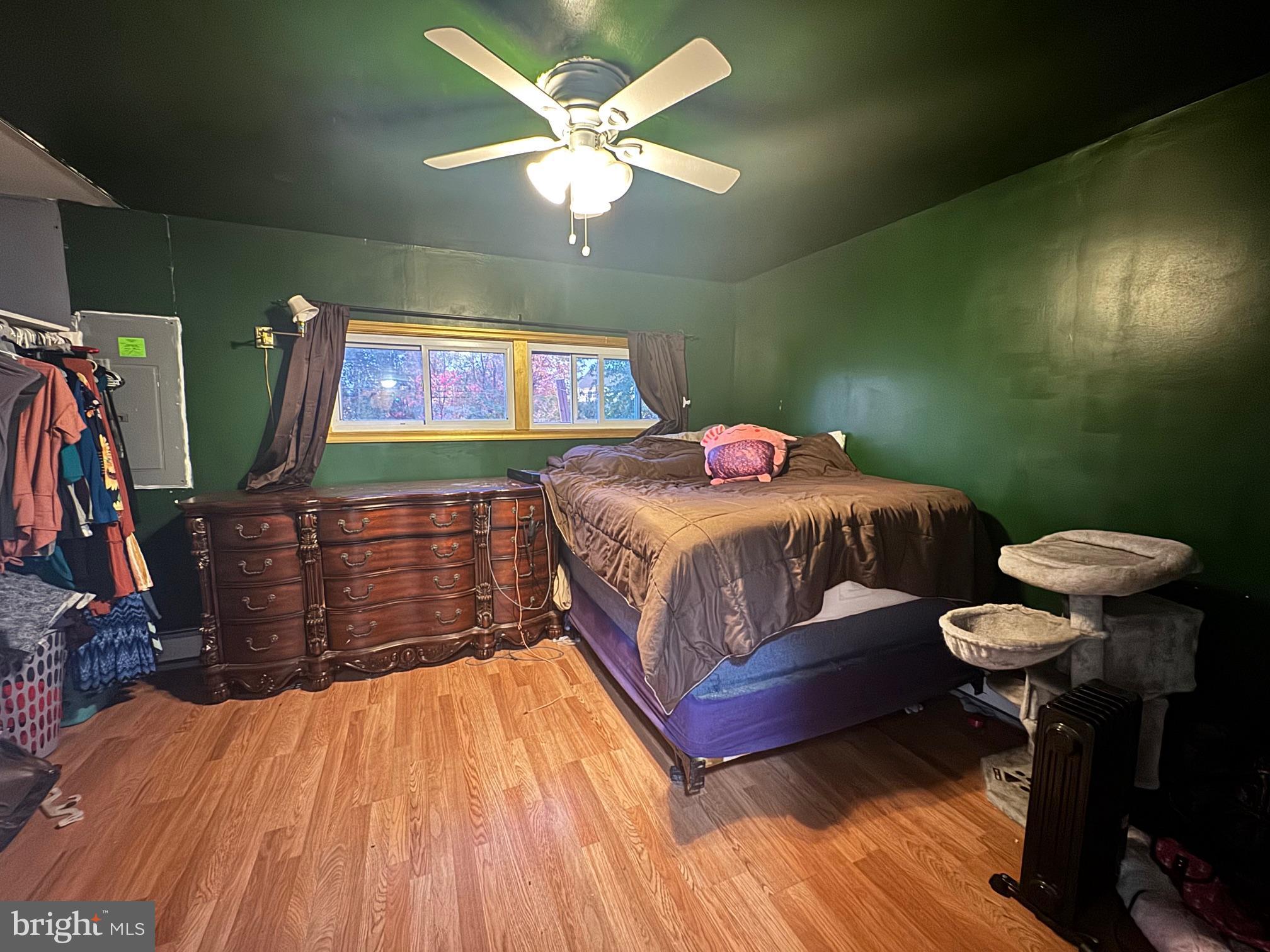 INDIAN CREEK - Residential