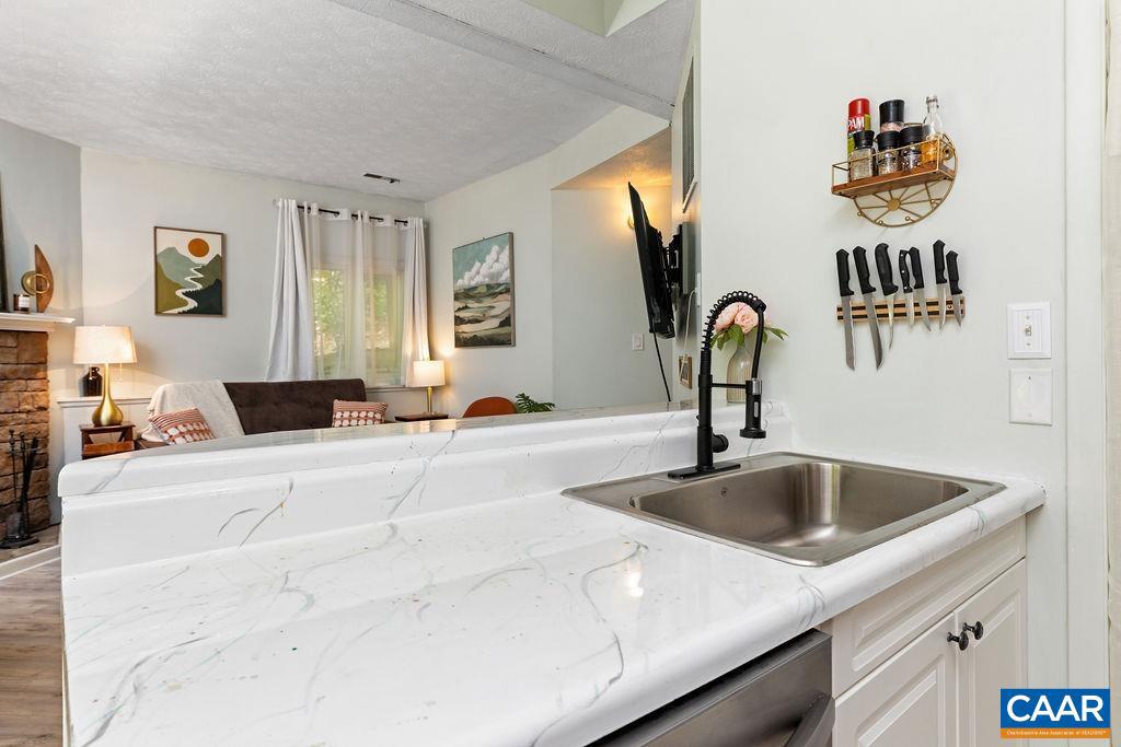 WINTERGREEN RESORT - Residential