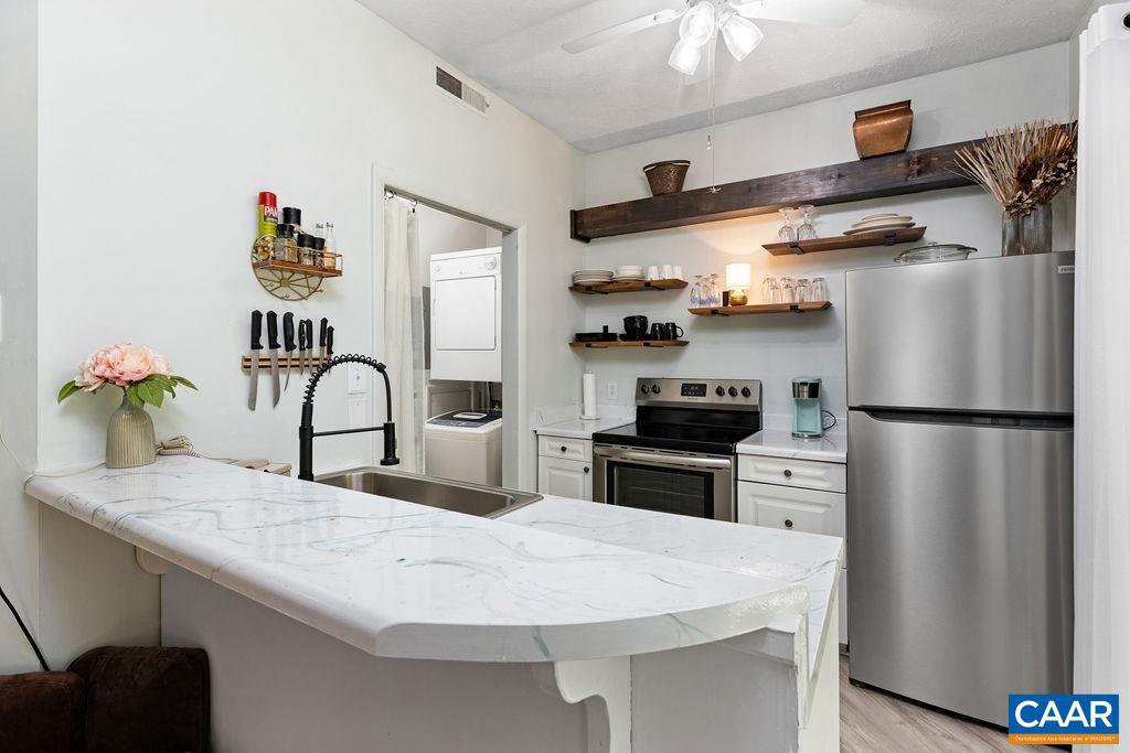 WINTERGREEN RESORT - Residential