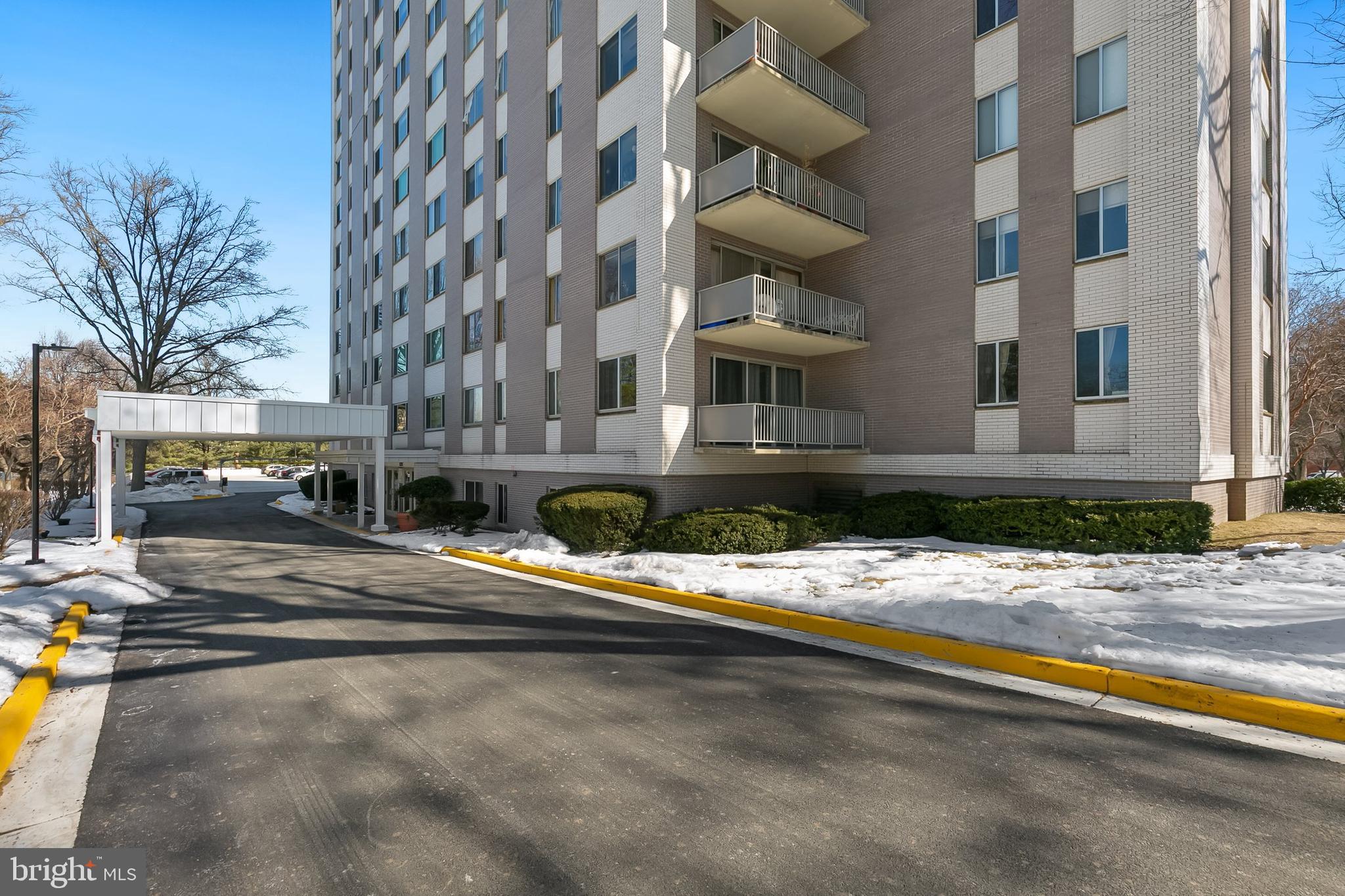 WHITEHALL - Residential