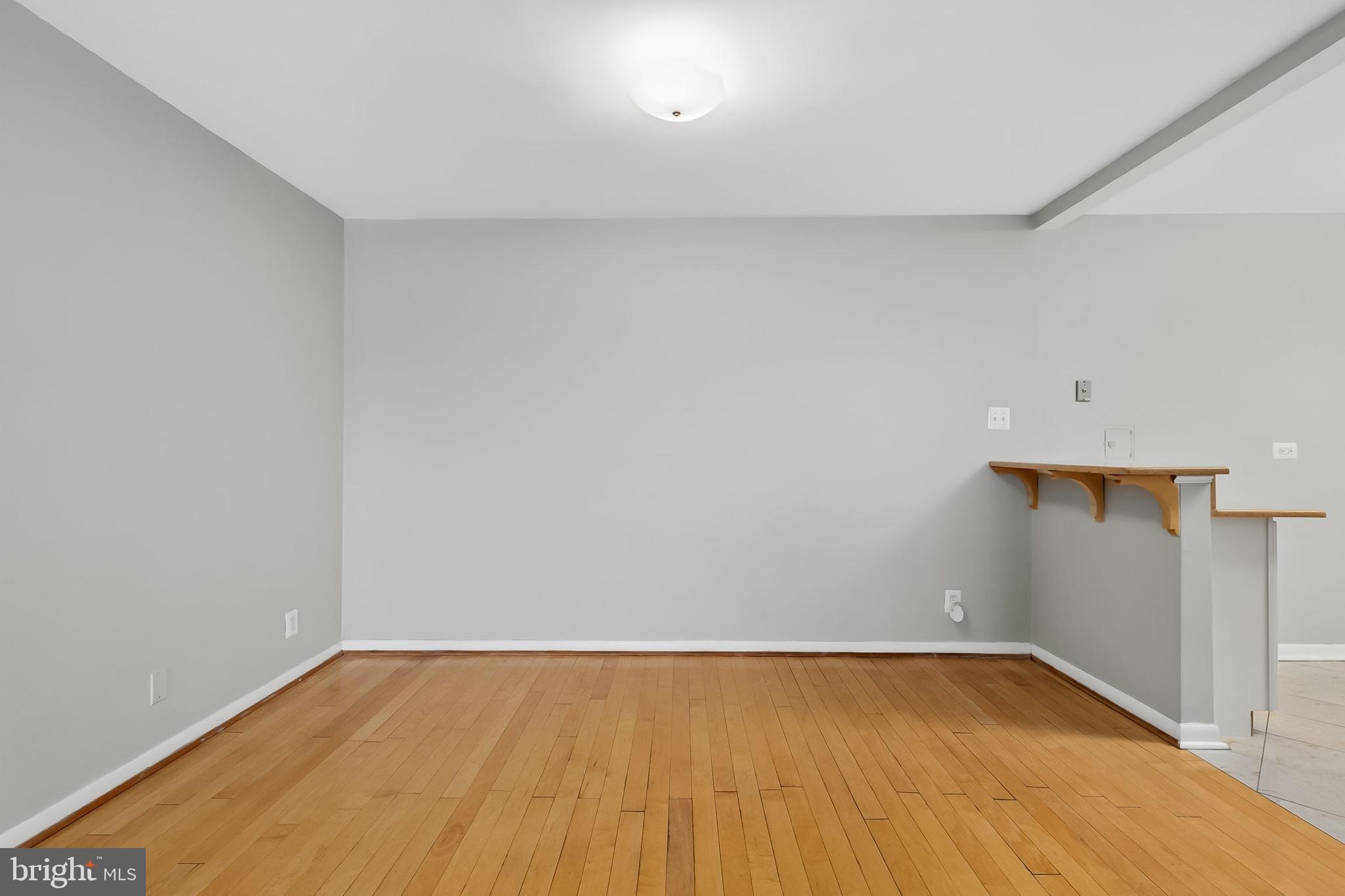 WHITEHALL - Residential