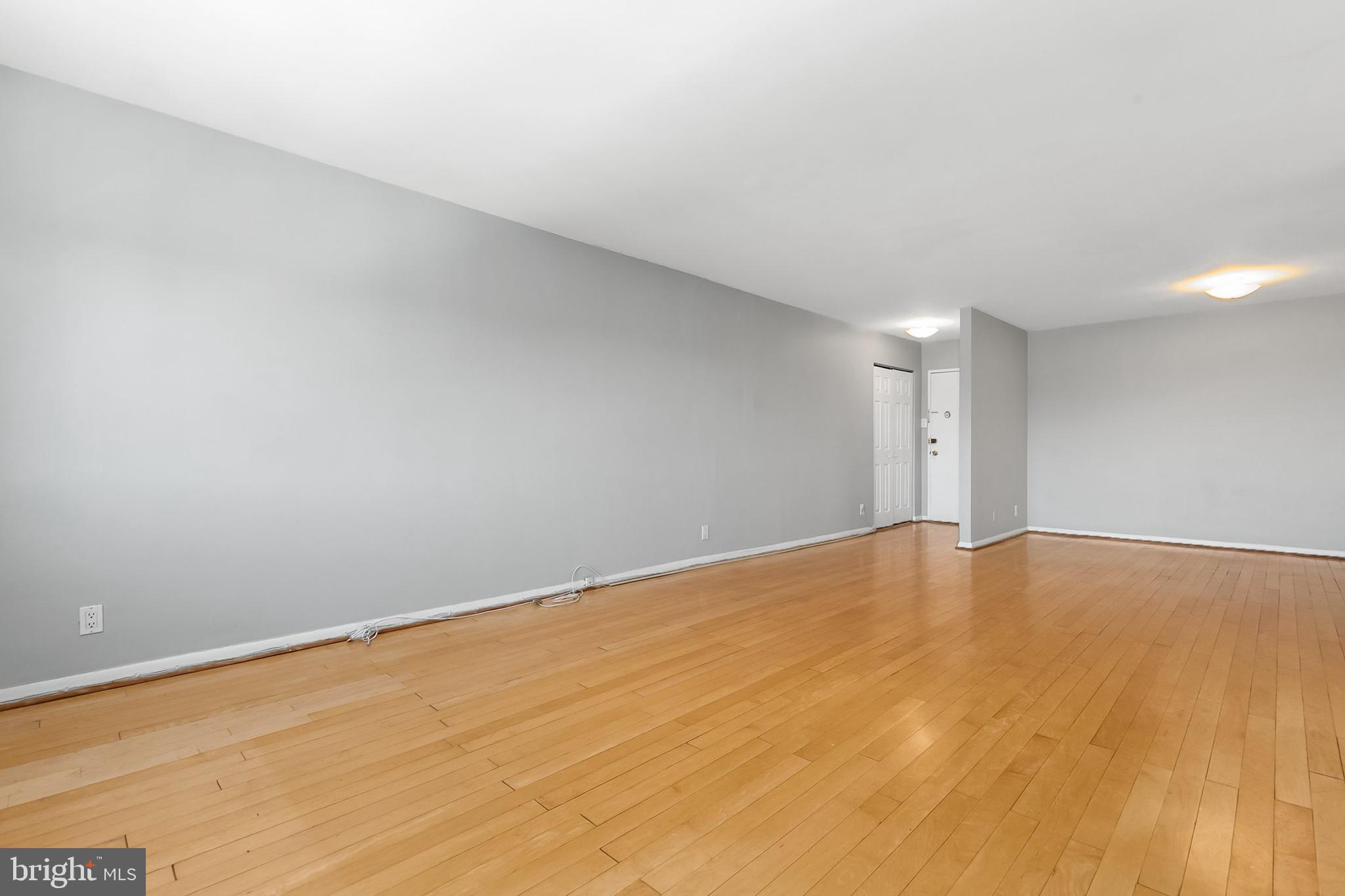 WHITEHALL - Residential