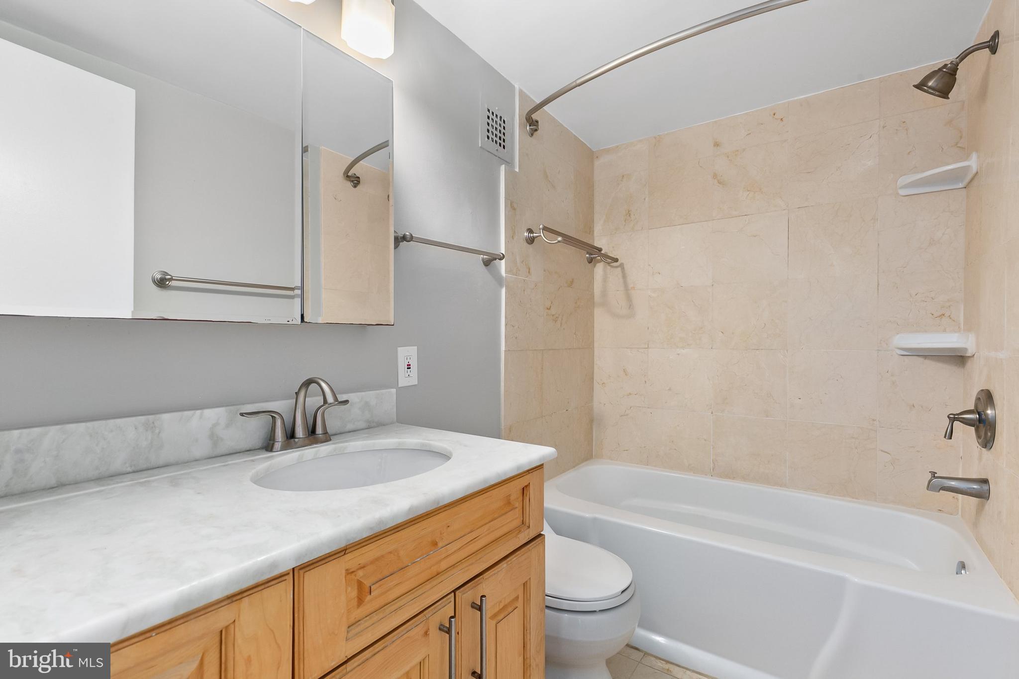 WHITEHALL - Residential