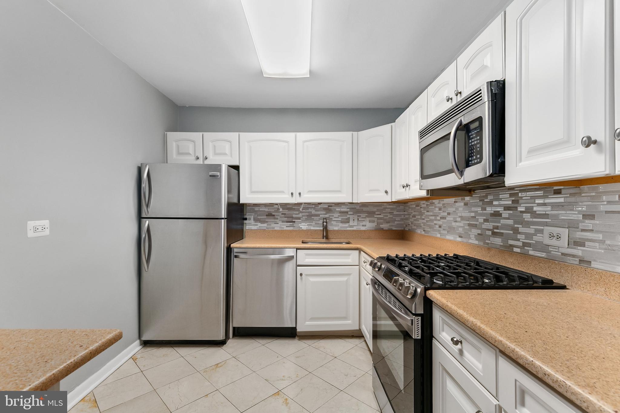 WHITEHALL - Residential