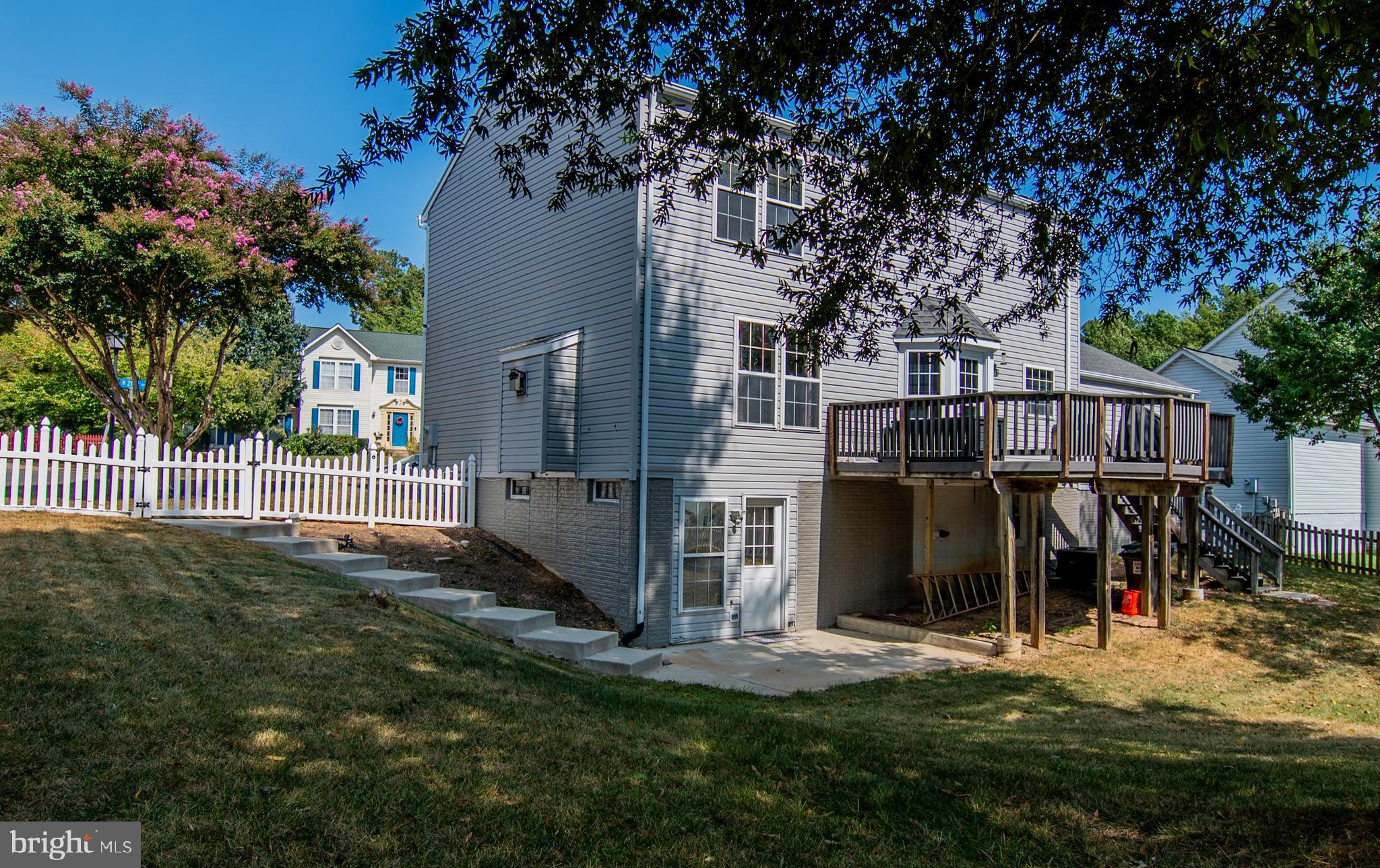 STAFFORD LAKES VILLAGE - Residential