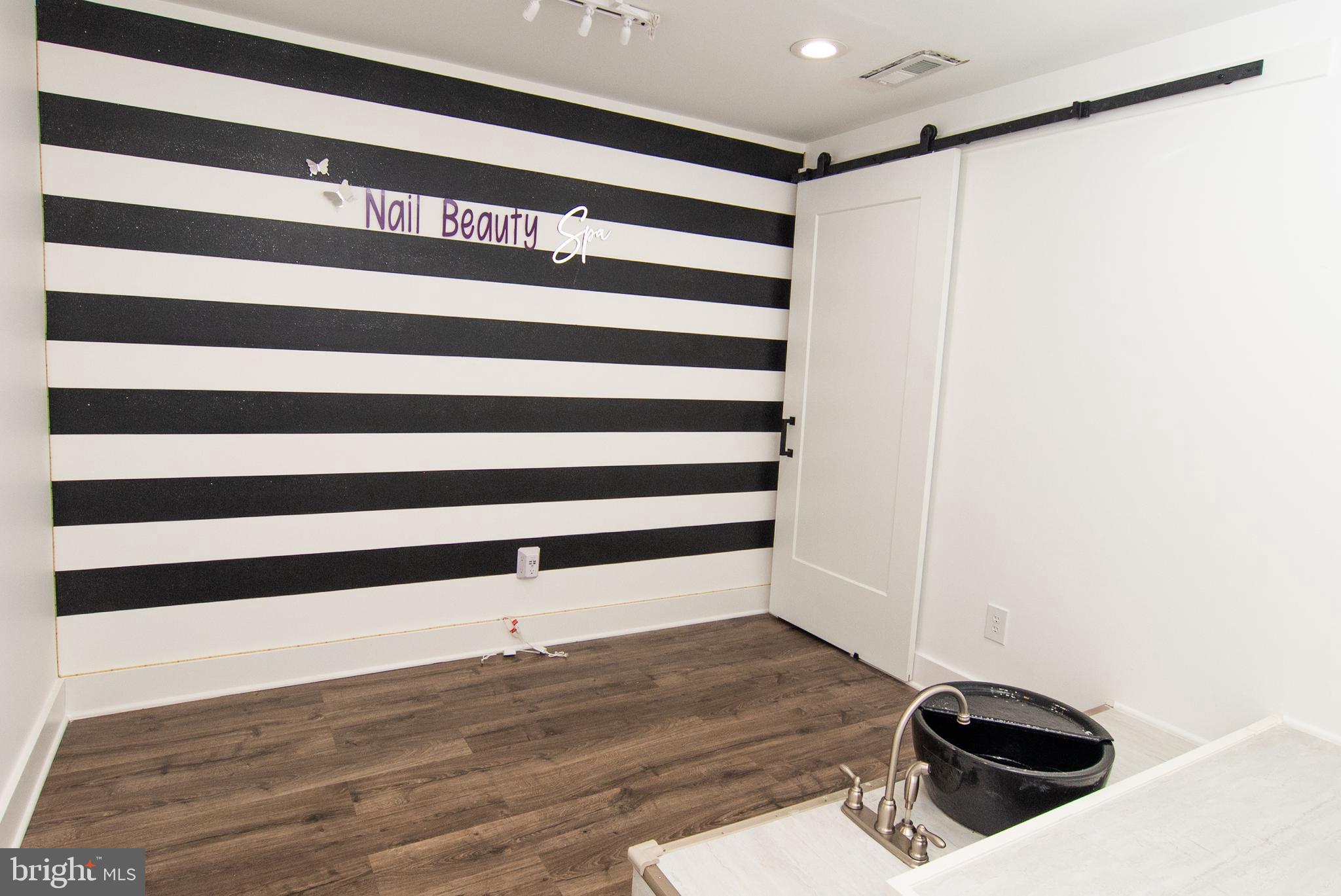 STAFFORD LAKES VILLAGE - Residential