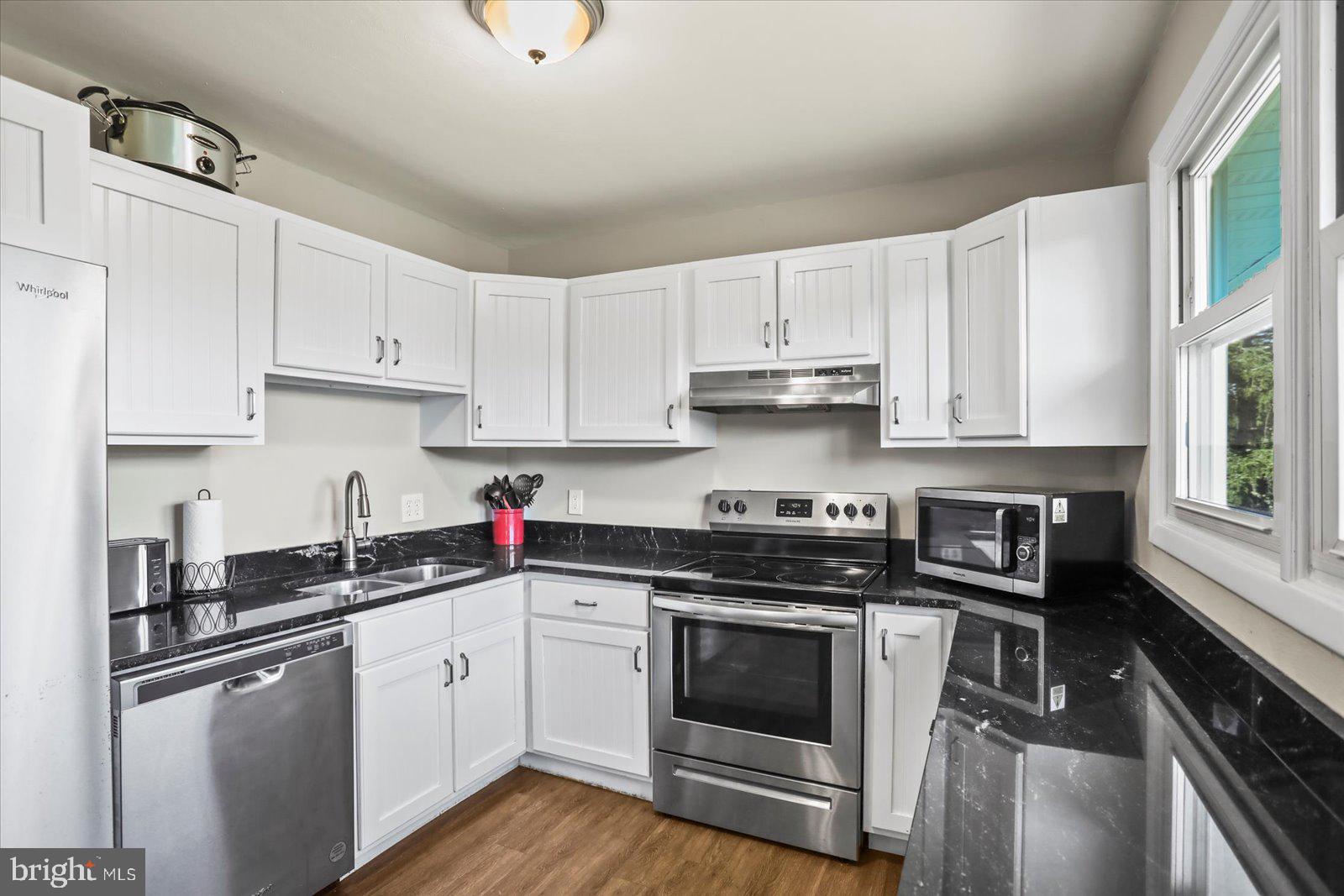 MISTY ACRES - Residential