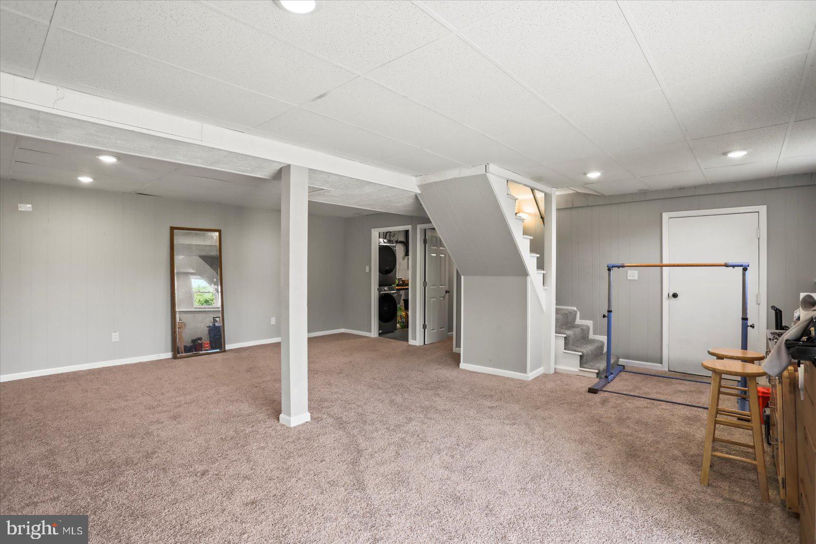 MISTY ACRES - Residential