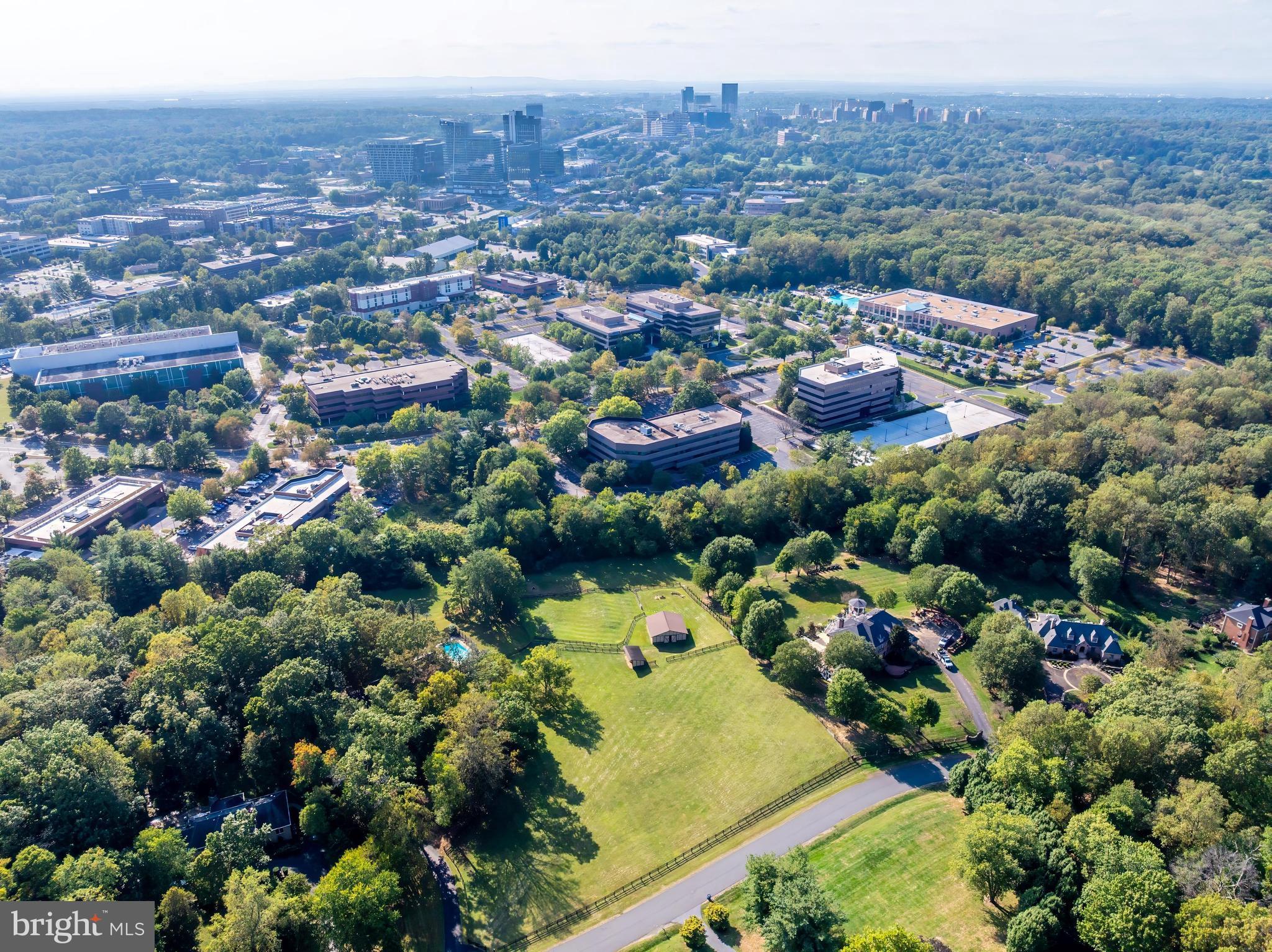 EQUESTRIAN PARK - Residential