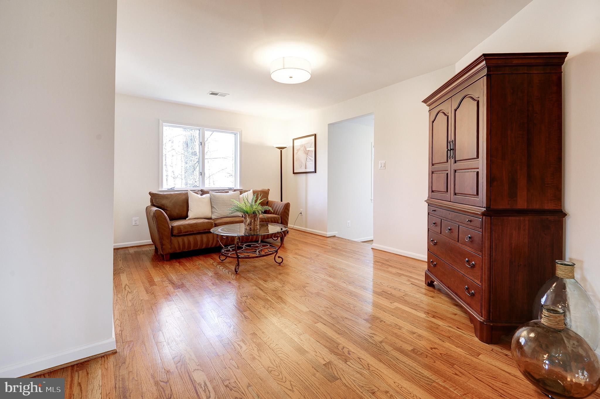 EQUESTRIAN PARK - Residential