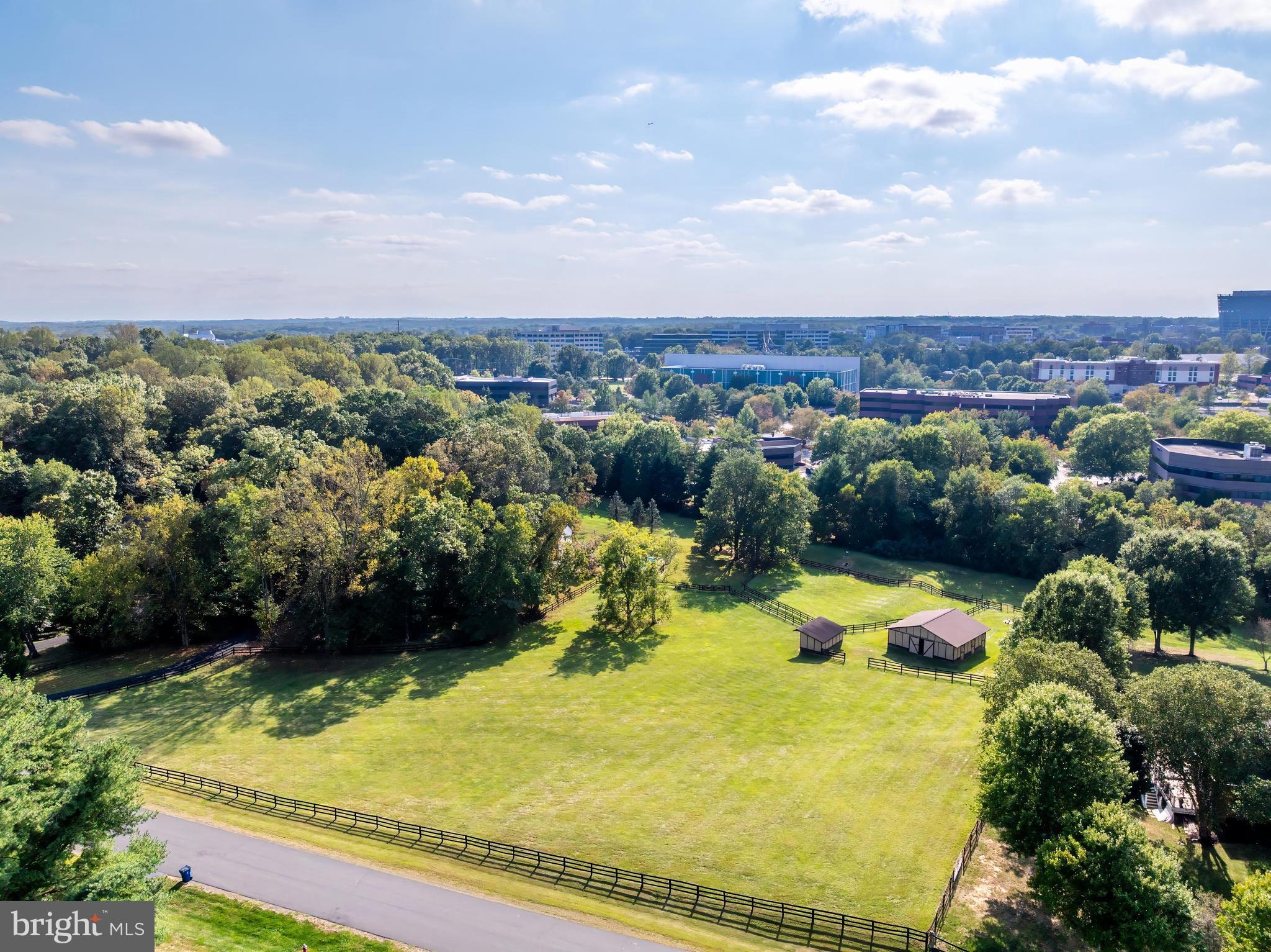 EQUESTRIAN PARK - Residential