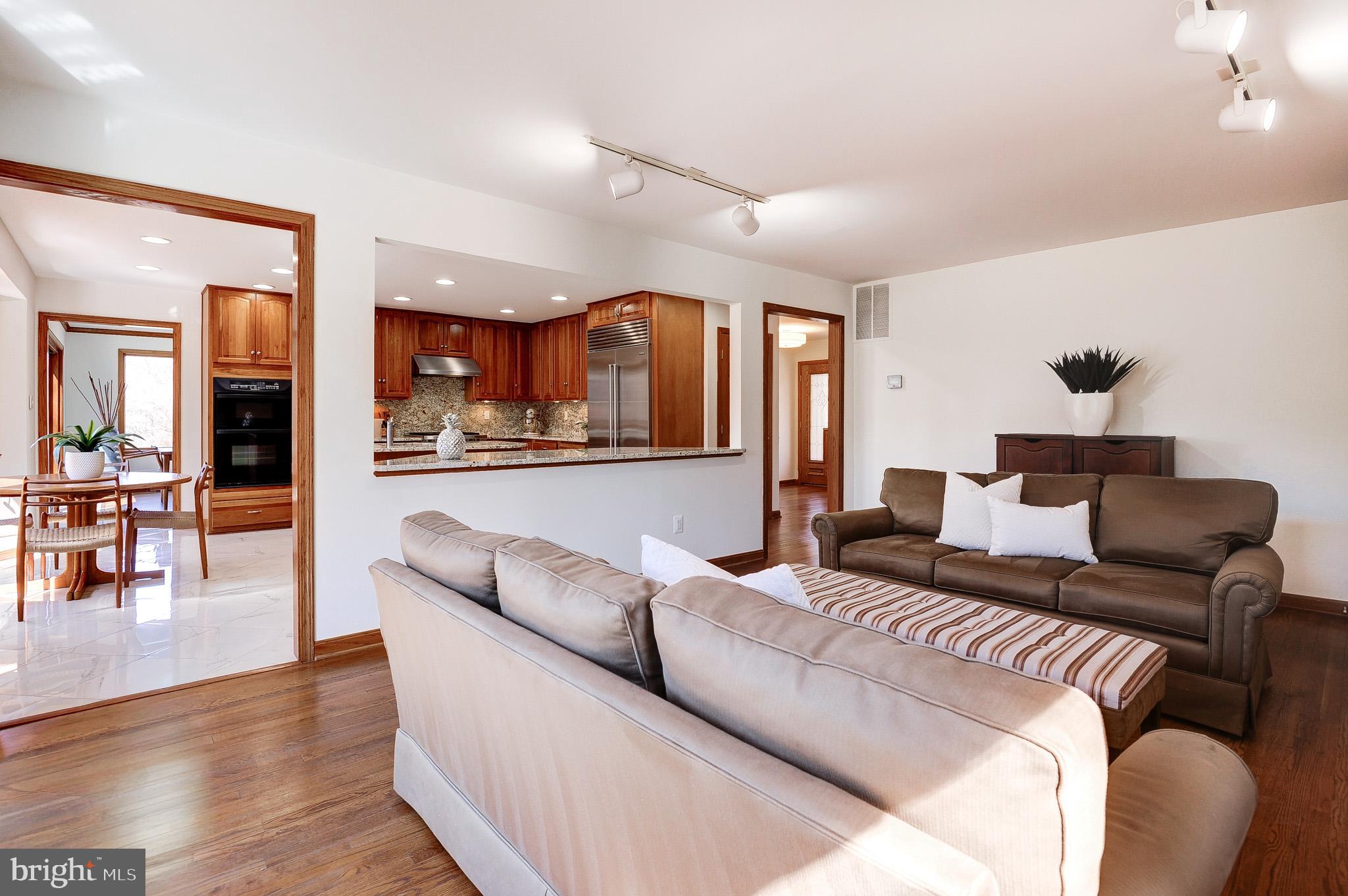 EQUESTRIAN PARK - Residential