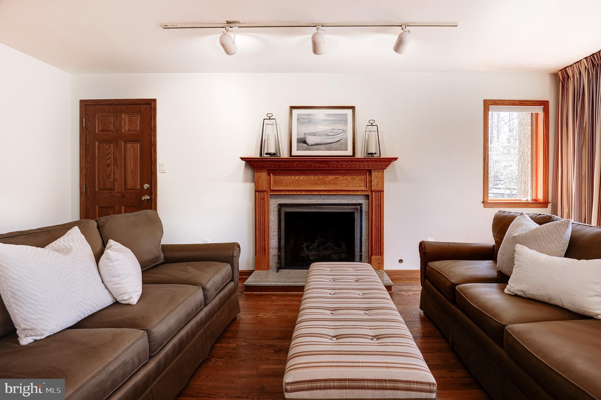 EQUESTRIAN PARK - Residential