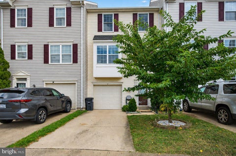 Townhouse For Rent - 11082 Clovertree Court<br/> Prince William County, MANASSAS, VA 20109