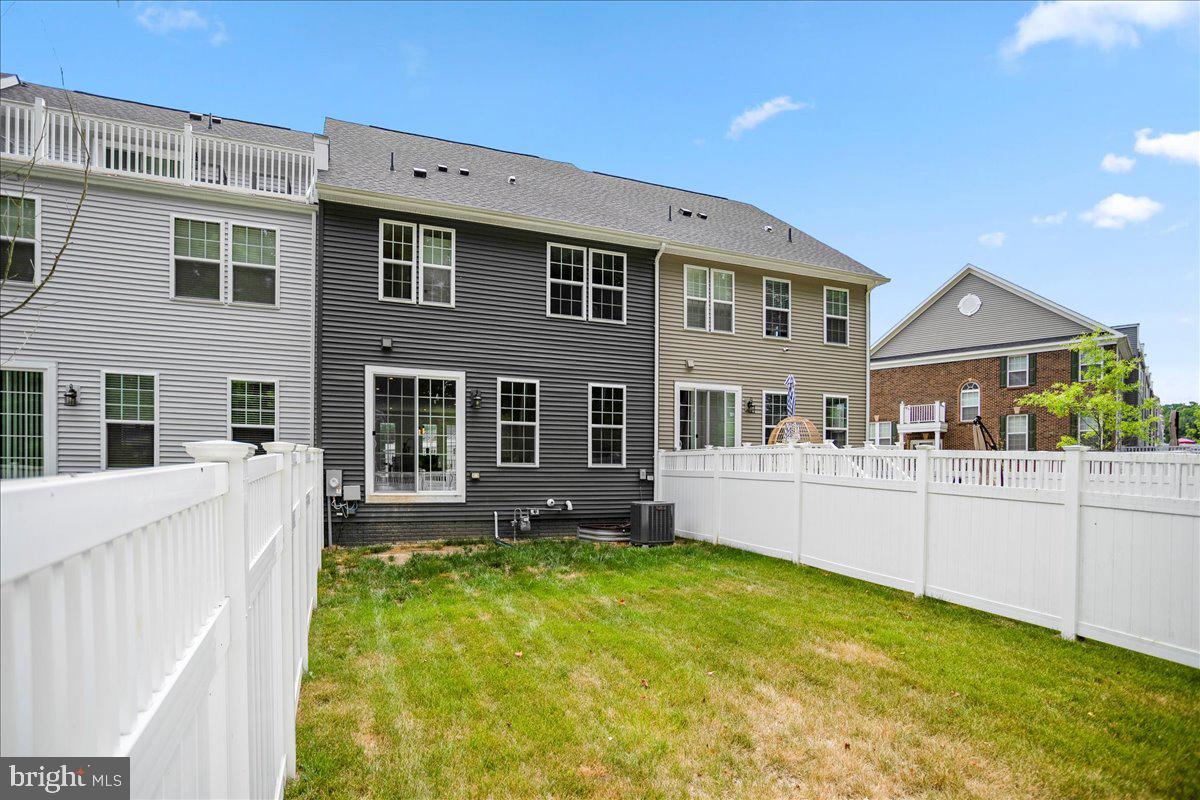 MARLBORO RIDGE - Residential